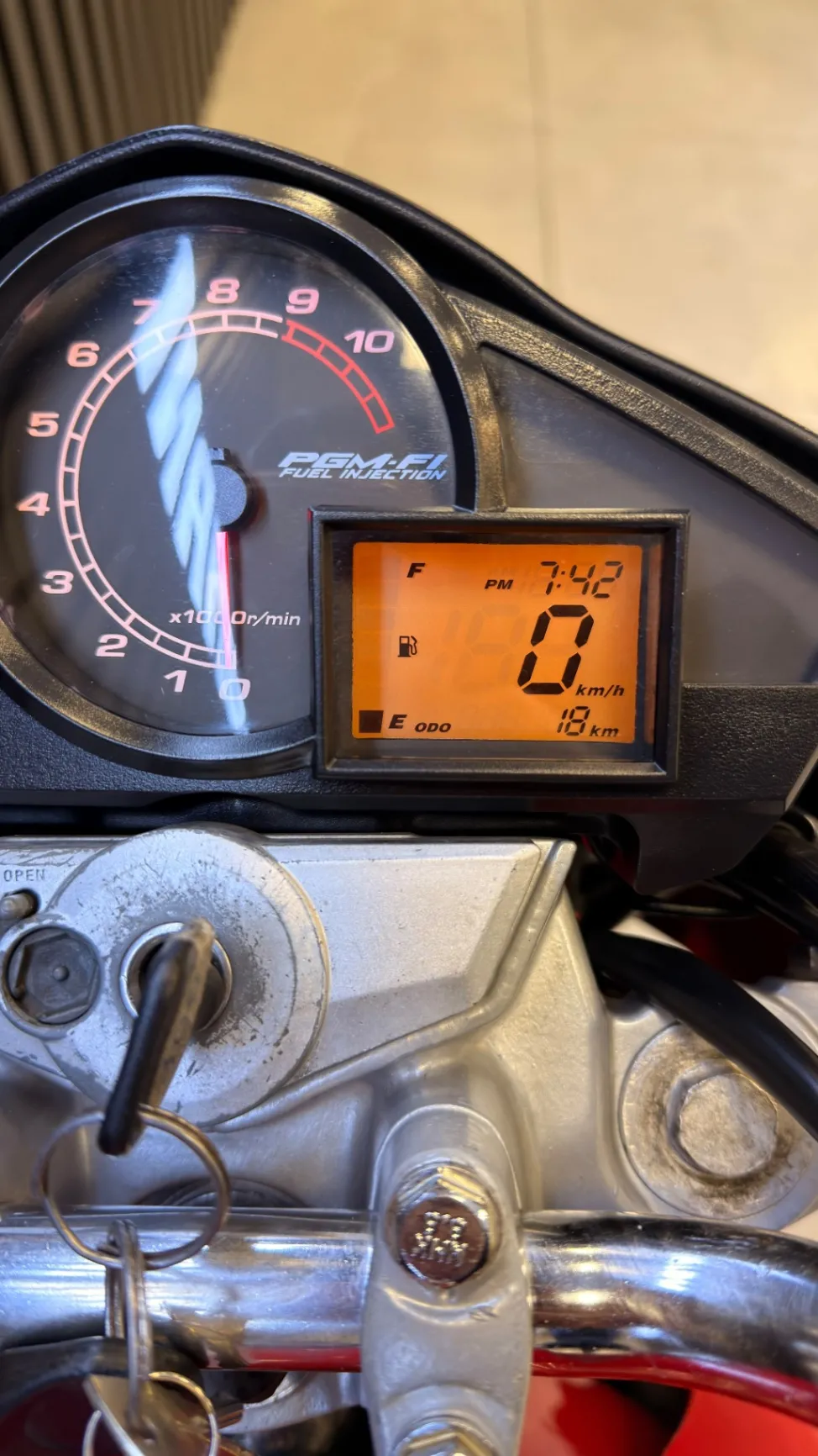 HONDA CB 300R/ 300R FLEX 2013 - foto 10