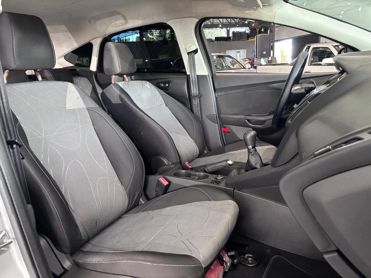 FORD FOCUS 1.6 S/SE/SE PLUS FLEX 8V/16V 5P 2013 - foto 6
