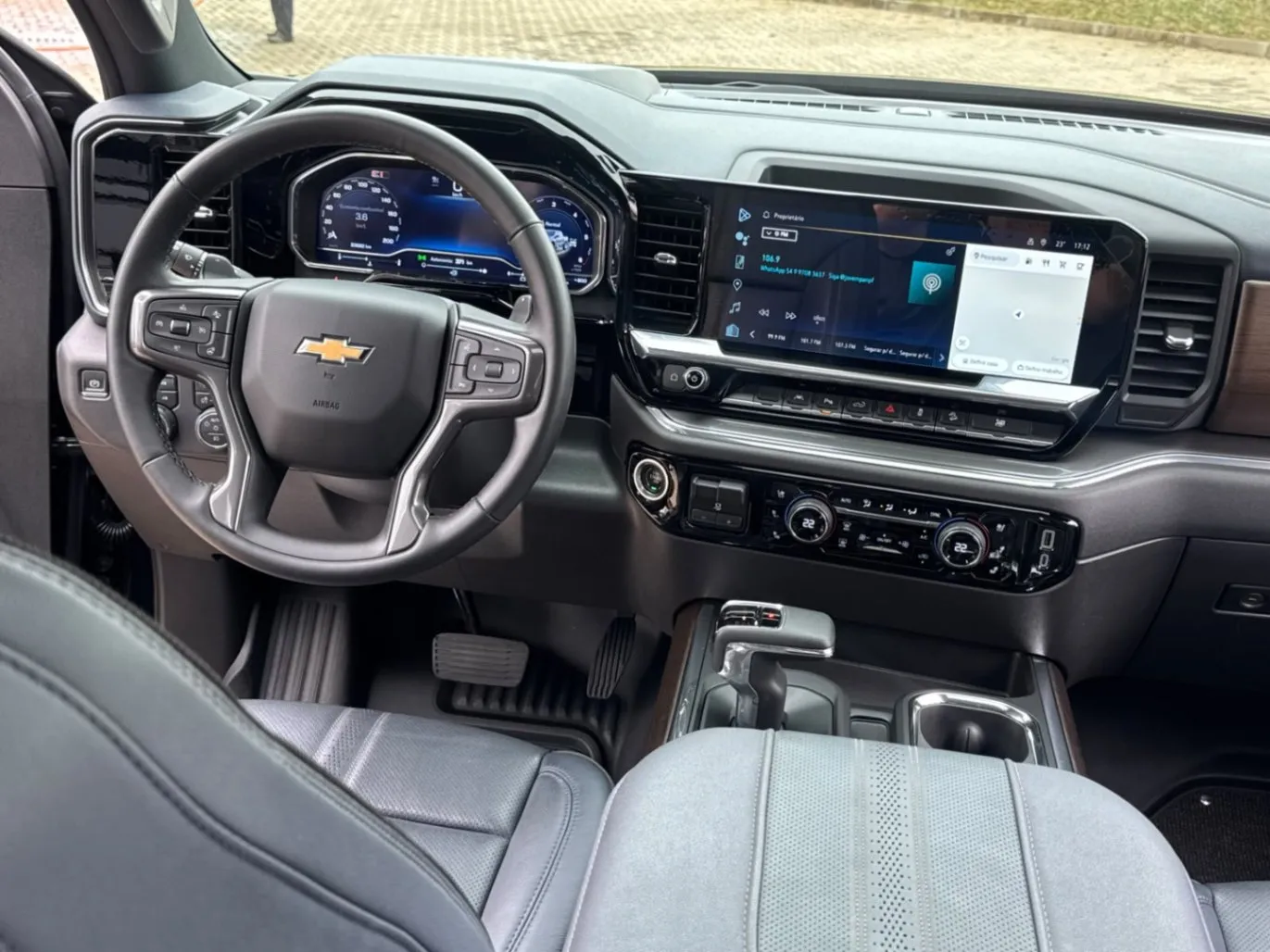 CHEVROLET SILVERADO HIGH COUNTRY 5.3 V8 AWD AUT. 2023 - foto 9