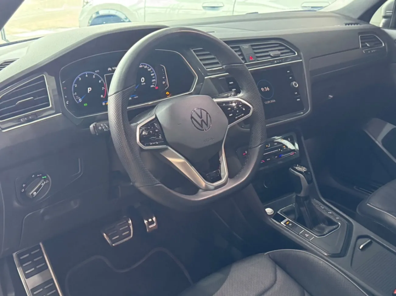 VOLKSWAGEN TIGUAN ALLSPAC R-LINE 300 TSI 2.0 2024 - foto 4