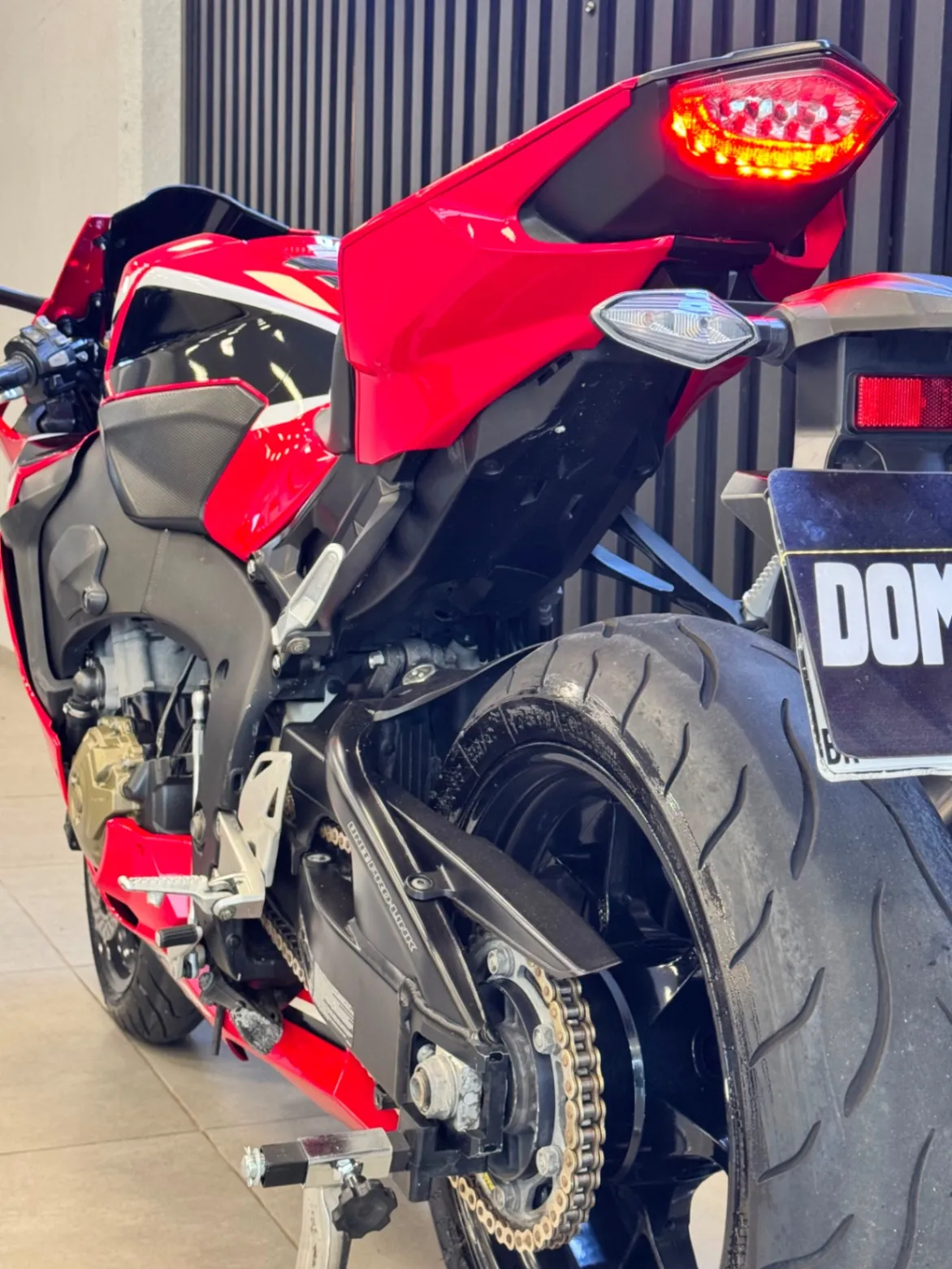 HONDA CBR 1000 RR Fireblade 2018 - foto 11