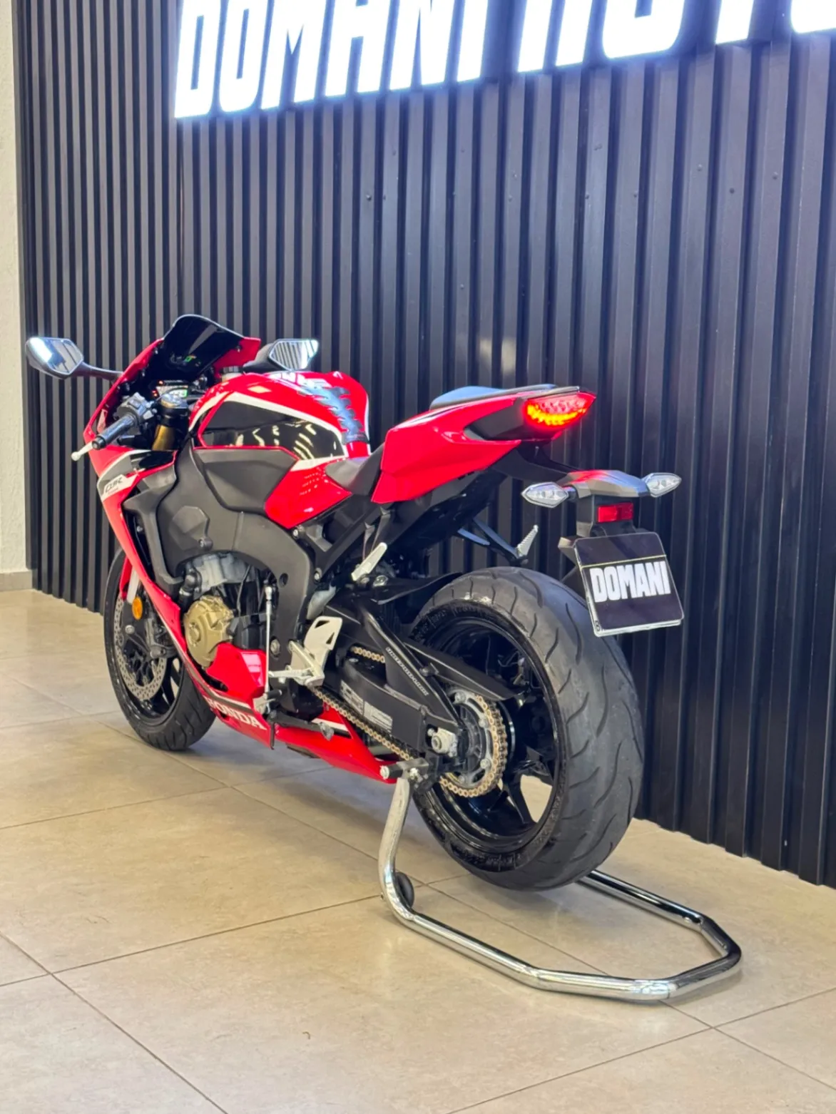 HONDA CBR 1000 RR Fireblade 2018 - foto 7