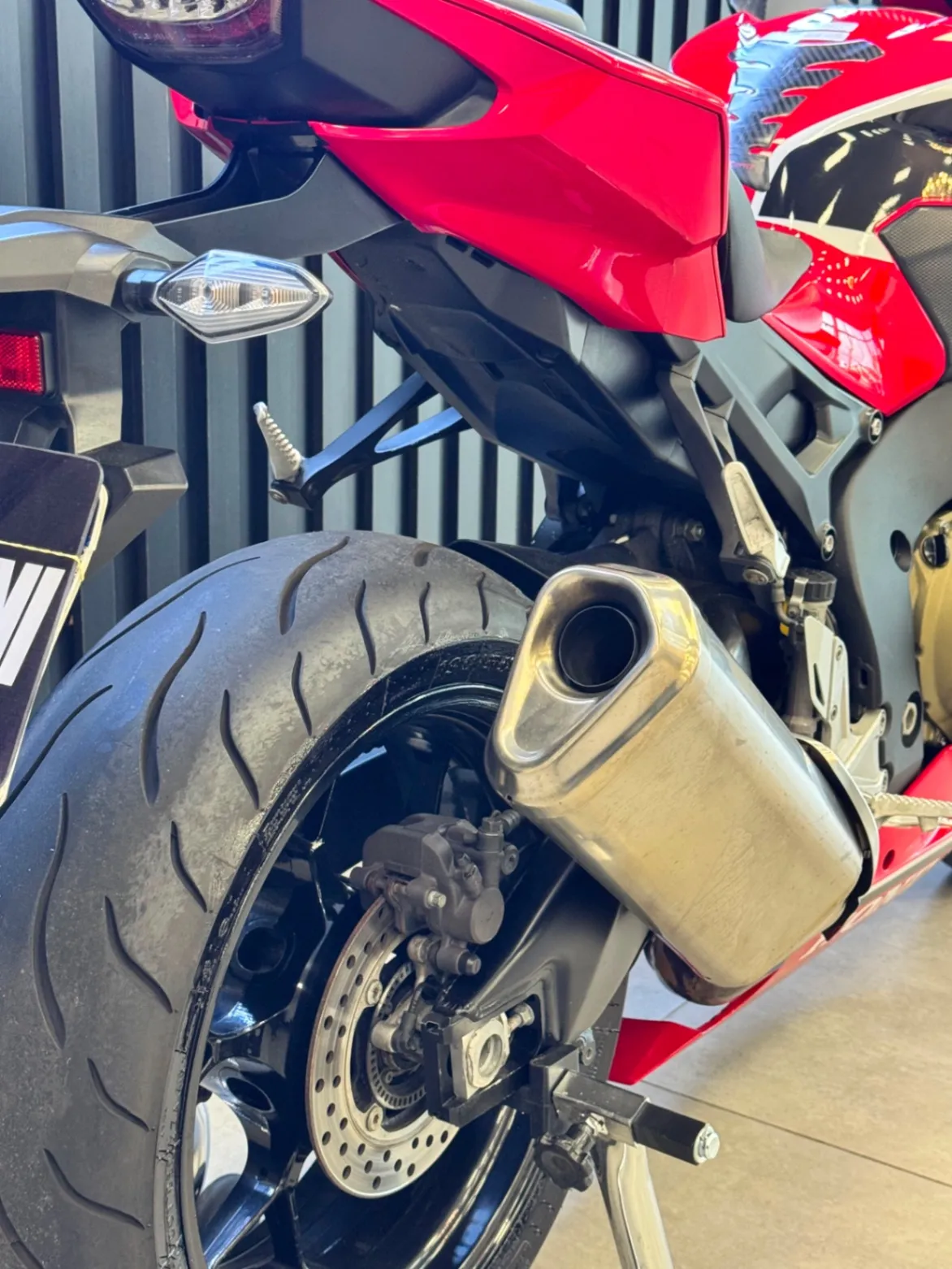 HONDA CBR 1000 RR Fireblade 2018 - foto 10