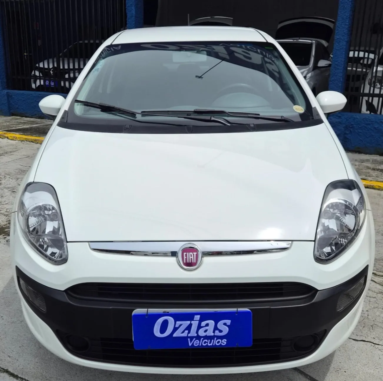 FIAT PUNTO ATTRACTIVE 1.4 FIRE FLEX 8V 5P 2016 - foto 3