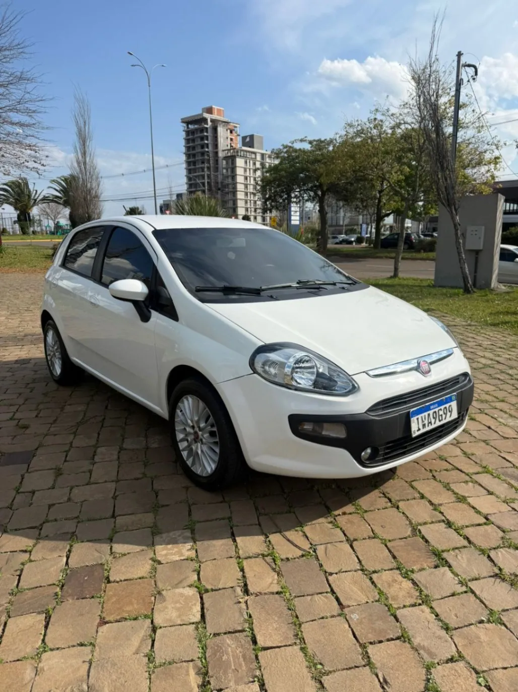 FIAT PUNTO ESSENCE 1.6 FLEX 16V 5P 2014 - foto 3