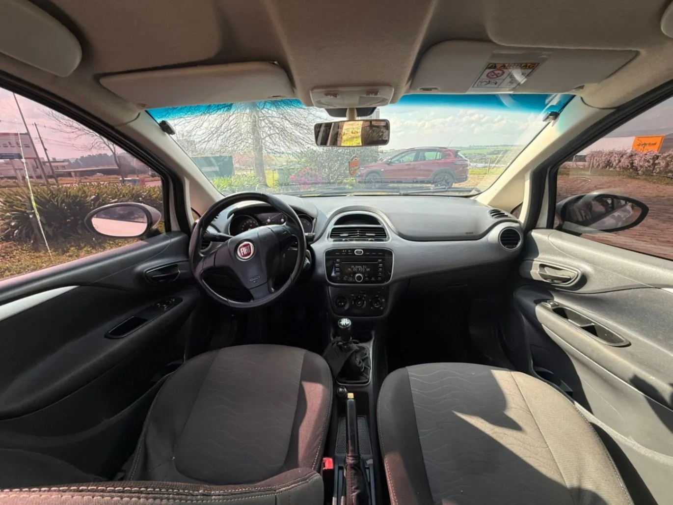 FIAT PUNTO ESSENCE 1.6 FLEX 16V 5P 2014 - foto 9