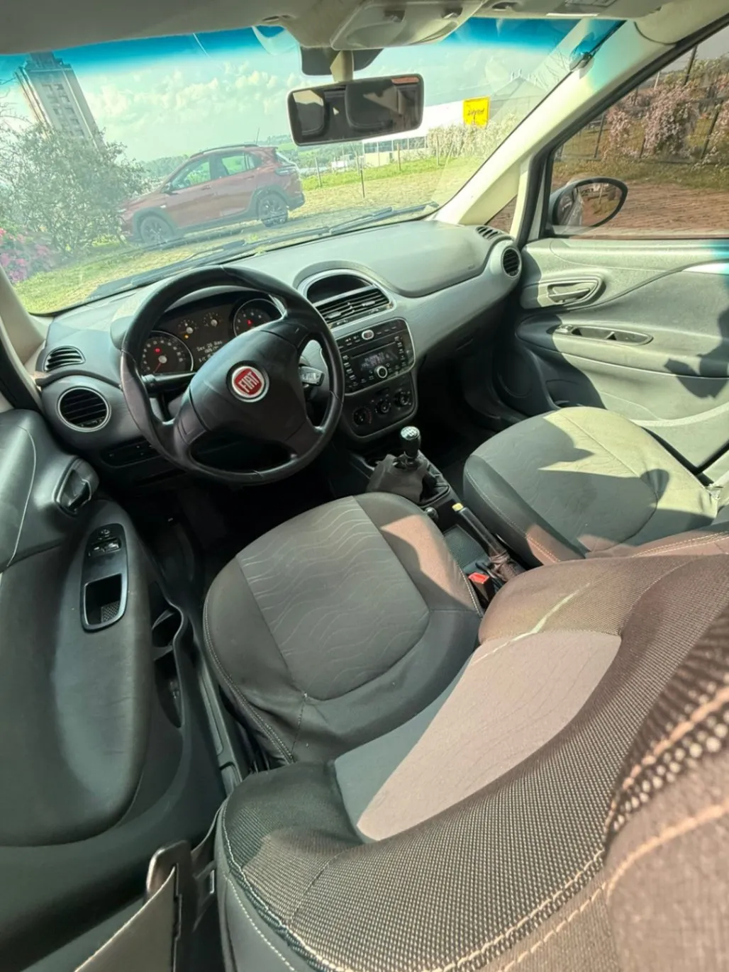 FIAT PUNTO ESSENCE 1.6 FLEX 16V 5P 2014 - foto 7