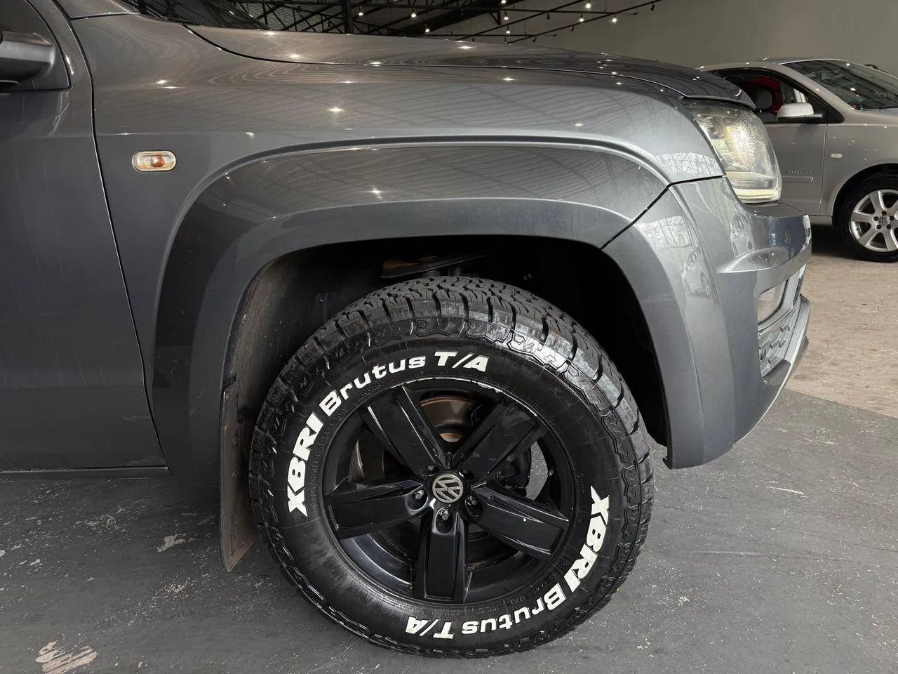 VOLKSWAGEN AMAROK HIG. EXTREME CD 2.0 4X4 DIES. AUT 2017 - foto 3