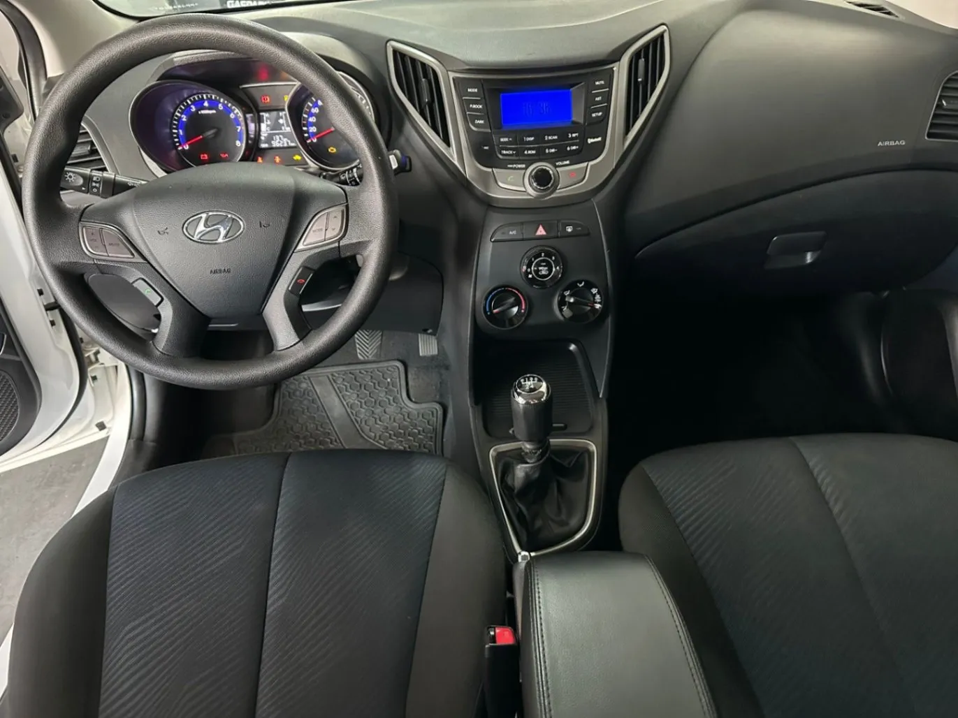 HYUNDAI HB20 C./C.PLUS/C.STYLE 1.6 FLEX 16V MEC. 2014 - foto 5