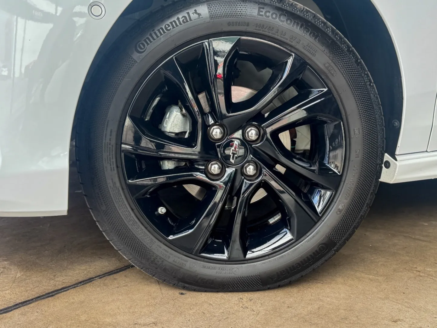 CHEVROLET ONIX HATCH RS 1.0 TB 12V FLEX 5P AUT. 2025 - foto 3