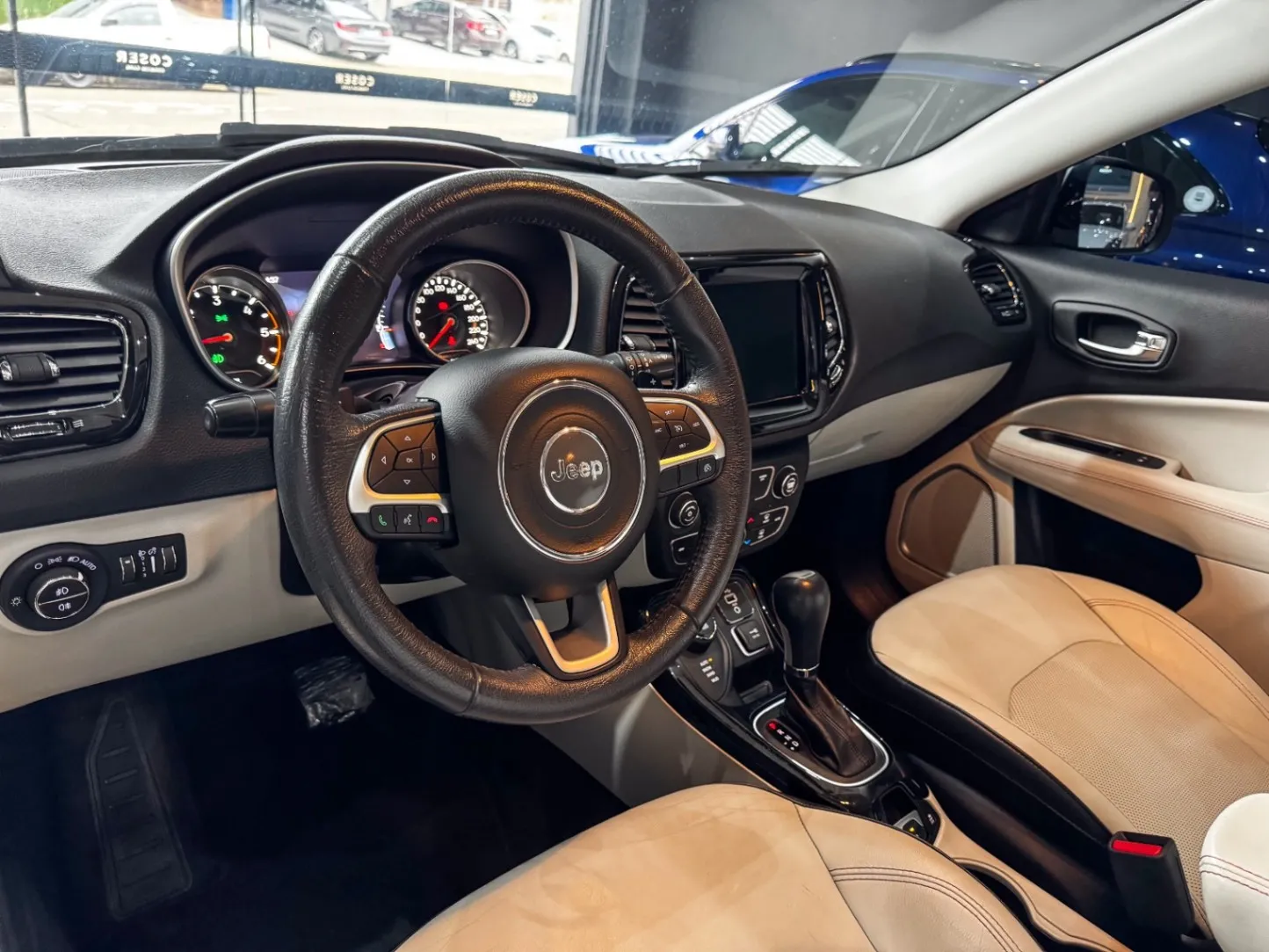 JEEP COMPASS LIMITED 2.0 4X4 DIESEL 16V AUT. 2018 - foto 4