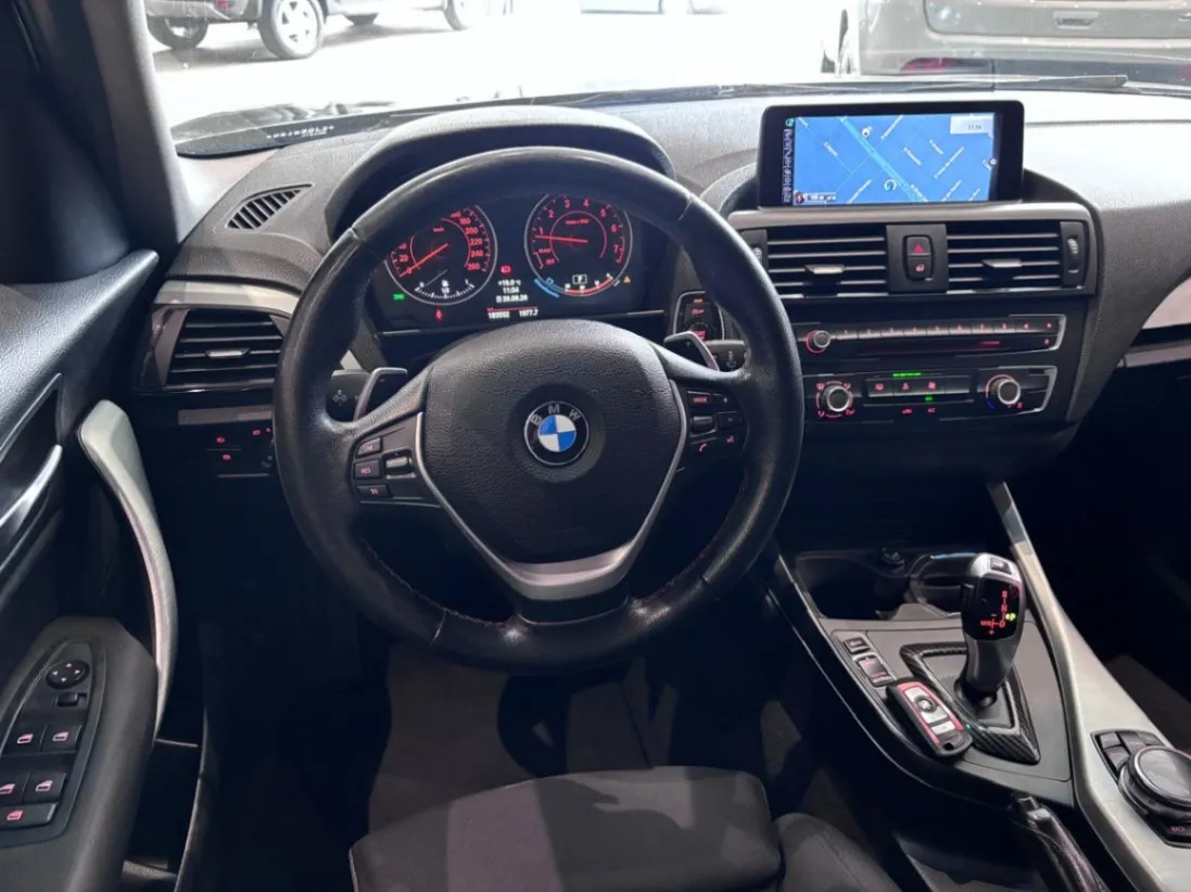 BMW 118IA / URBAN/SPORT 1.6 TB 16V 170CV 5P 2013 - foto 4