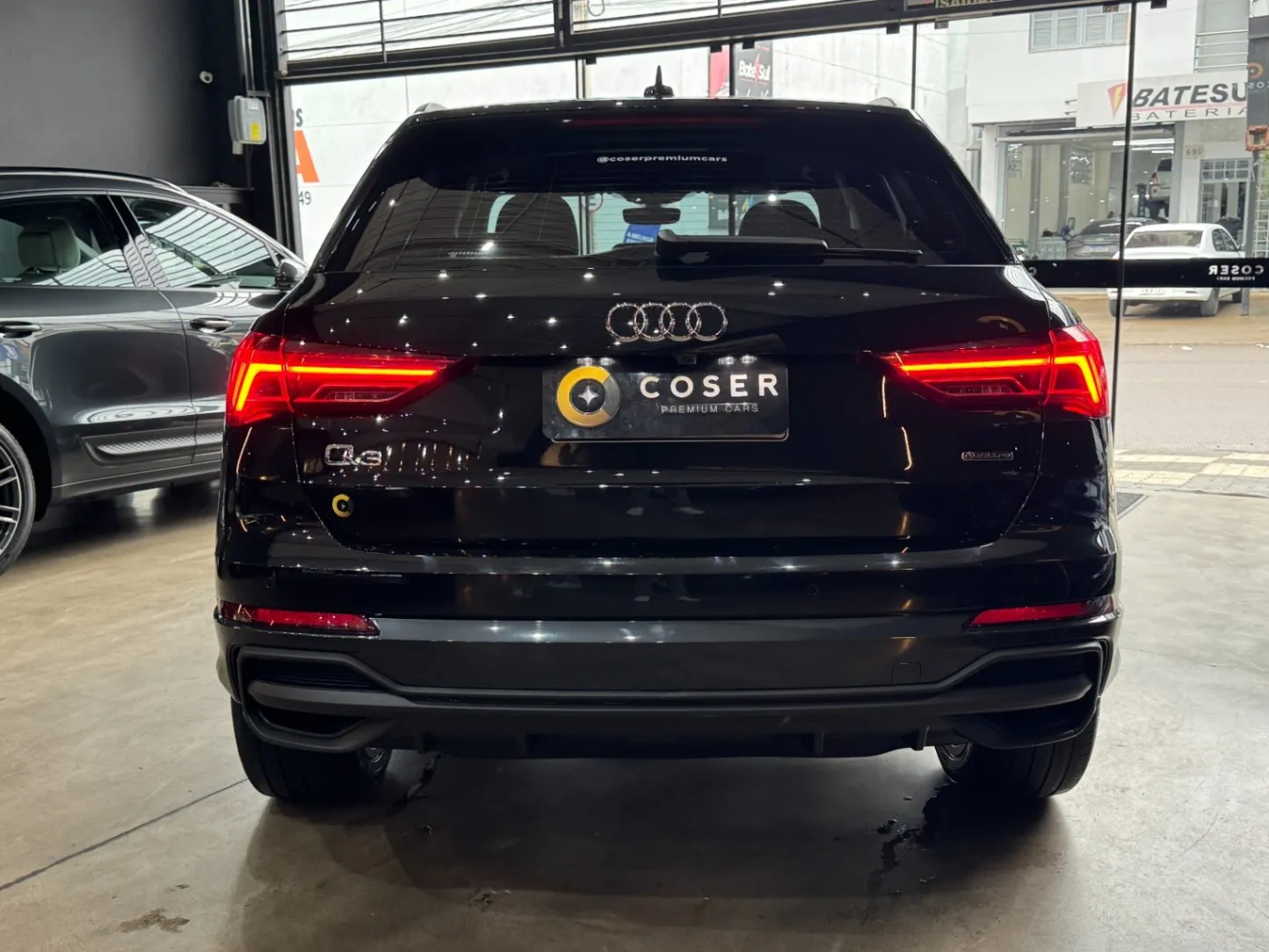 AUDI Q3 PERF. BLACK 2.0 TFSI TIPTR. QUATTRO 2023 - foto 4