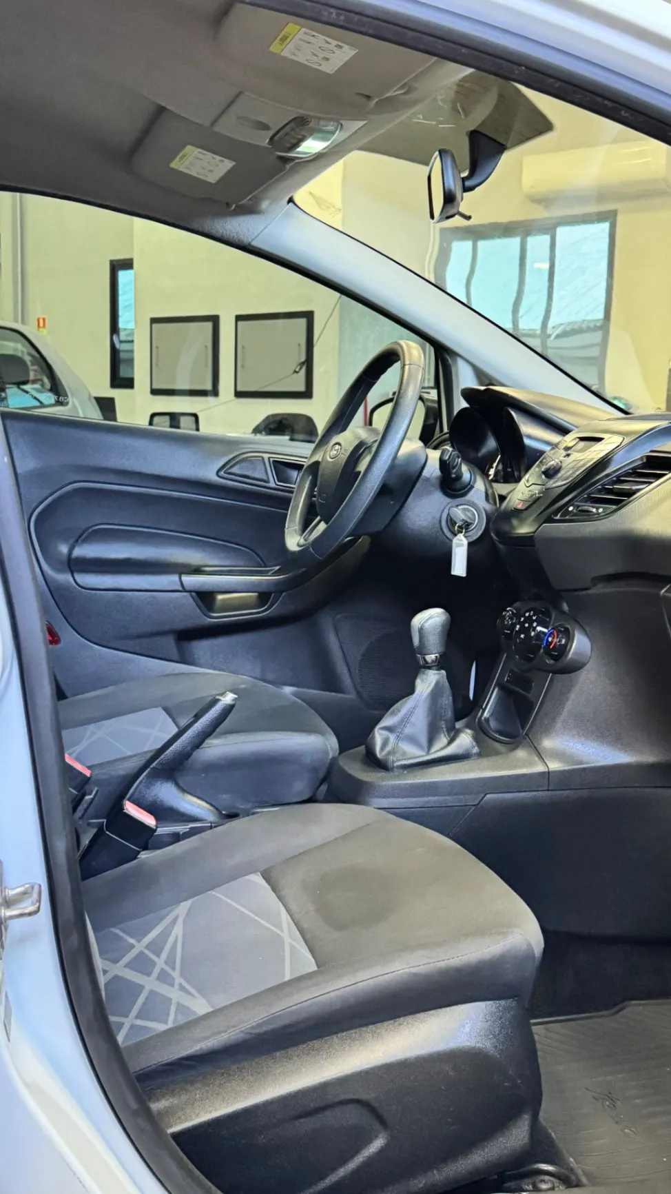 FORD FIESTA 1.6 SE HATCH 16V FLEX 4P MANUAL 2014 - foto 16