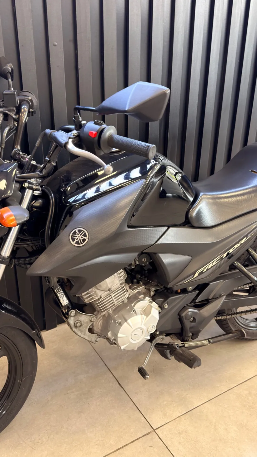 YAMAHA YBR 125I FACTOR ED/FLEX 2021 - foto 4
