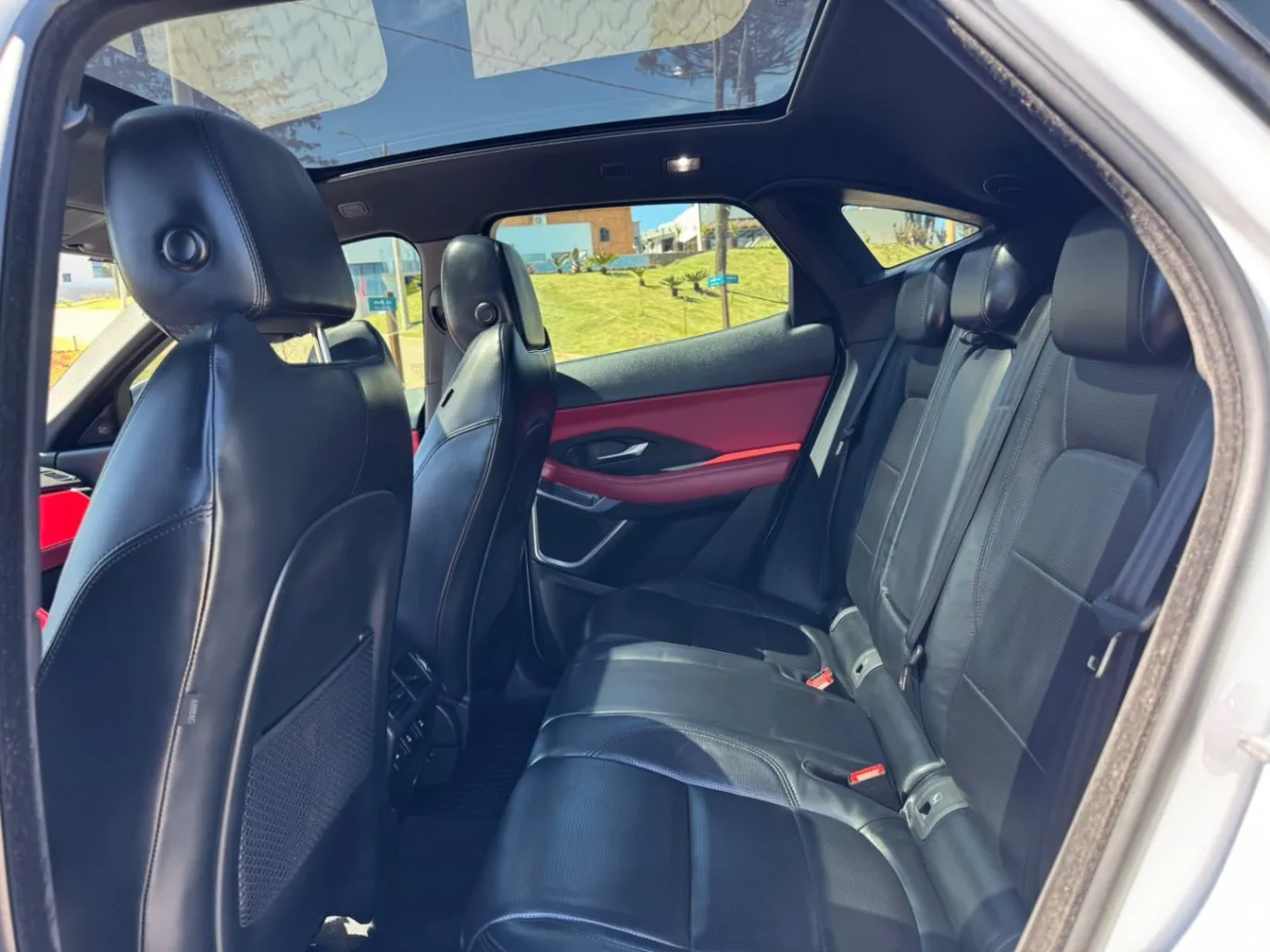 JAGUAR E-PACE R-DYNAMIC HSE 2.0 AWD 300CV AUT. 2018 - foto 6