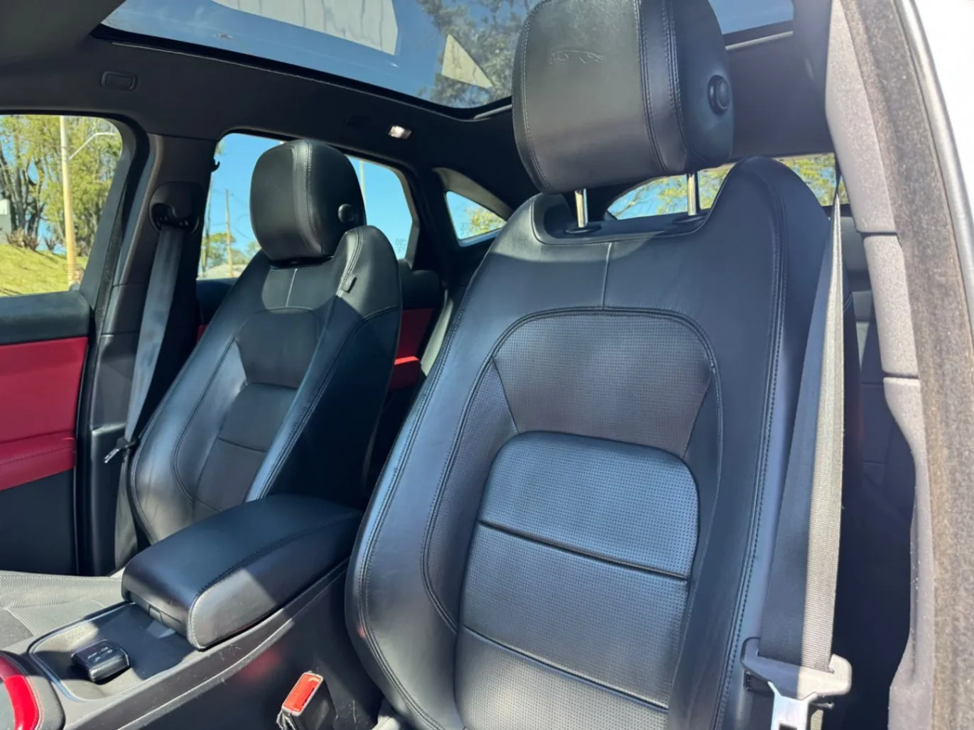 JAGUAR E-PACE R-DYNAMIC HSE 2.0 AWD 300CV AUT. 2018 - foto 5