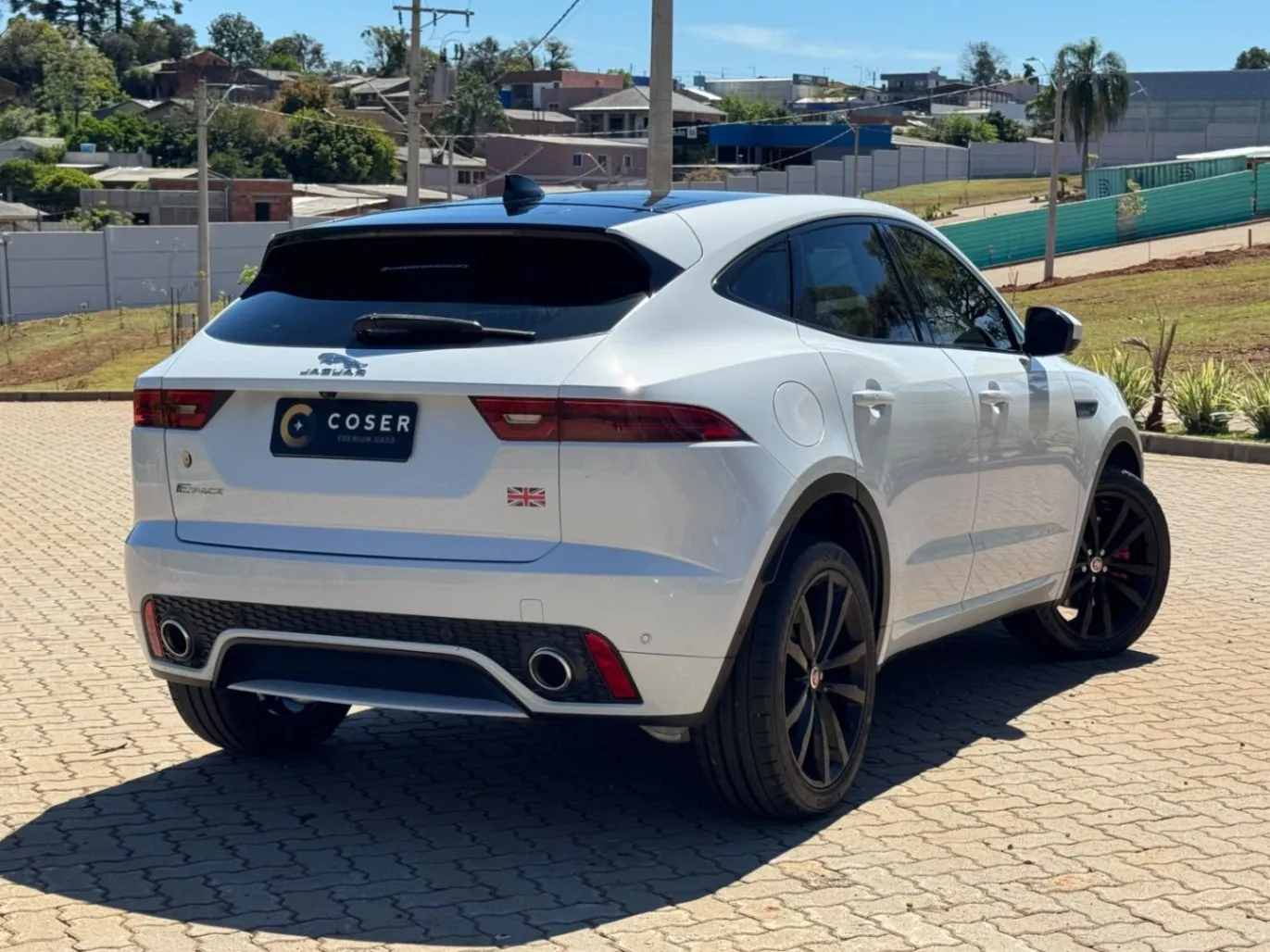 JAGUAR E-PACE R-DYNAMIC HSE 2.0 AWD 300CV AUT. 2018 - foto 2