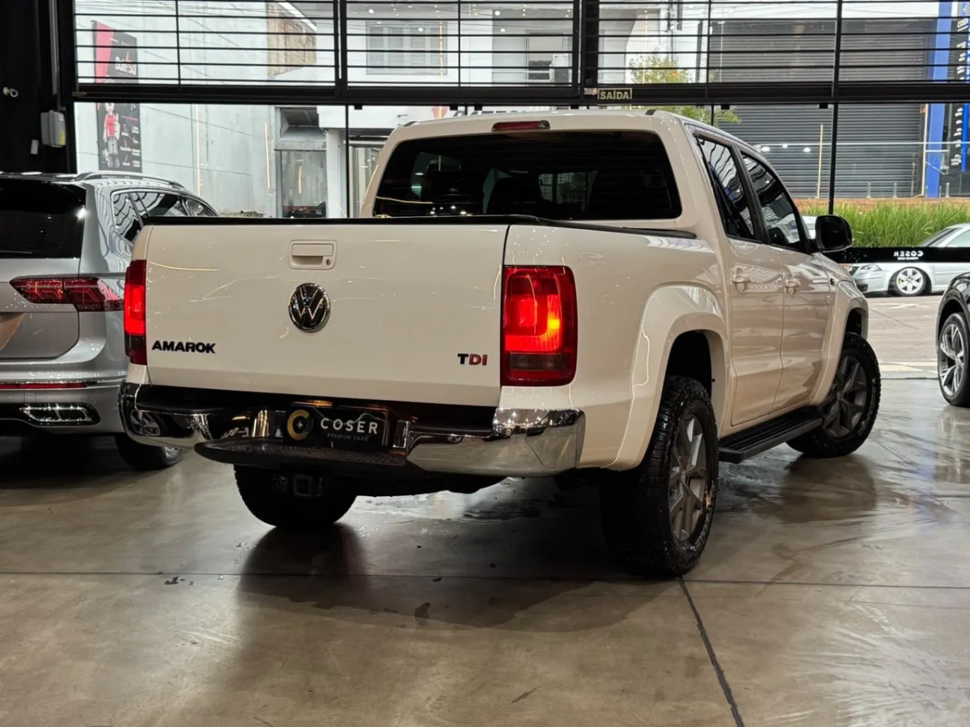 VOLKSWAGEN AMAROK HIGHLINE CD 2.0 16V TDI 4X4 DIES. 2014 - foto 2