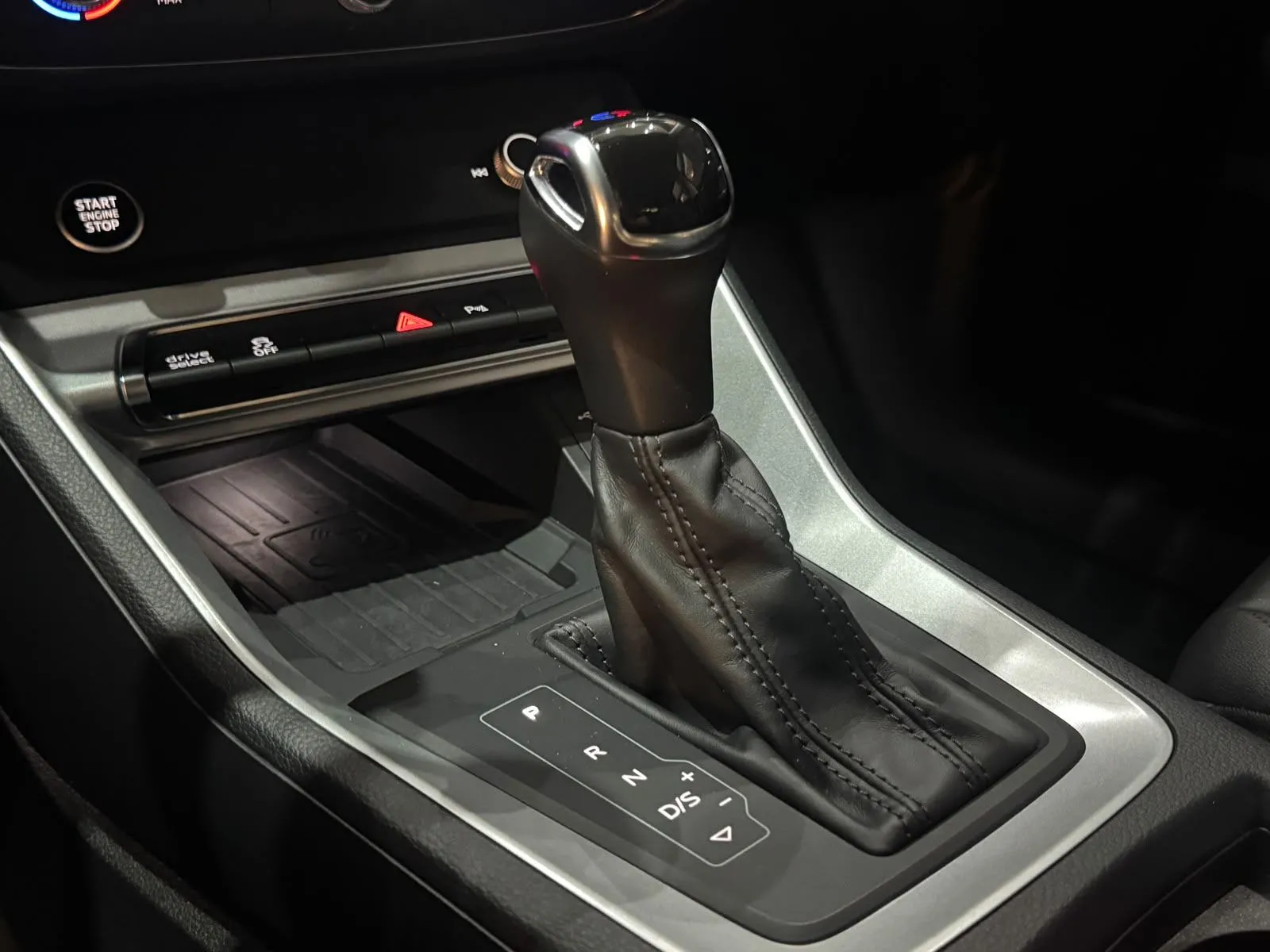 AUDI Q3 P. PLUS 1.4 TFSI FLEX/P.PLUS S-TRONIC 2020 - foto 7