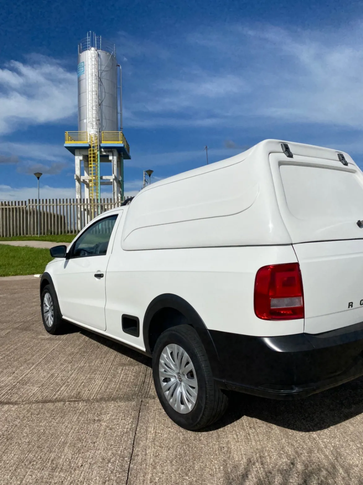 VOLKSWAGEN SAVEIRO ROBUST 1.6 TOTAL FLEX 16V CD 2023 - foto 8