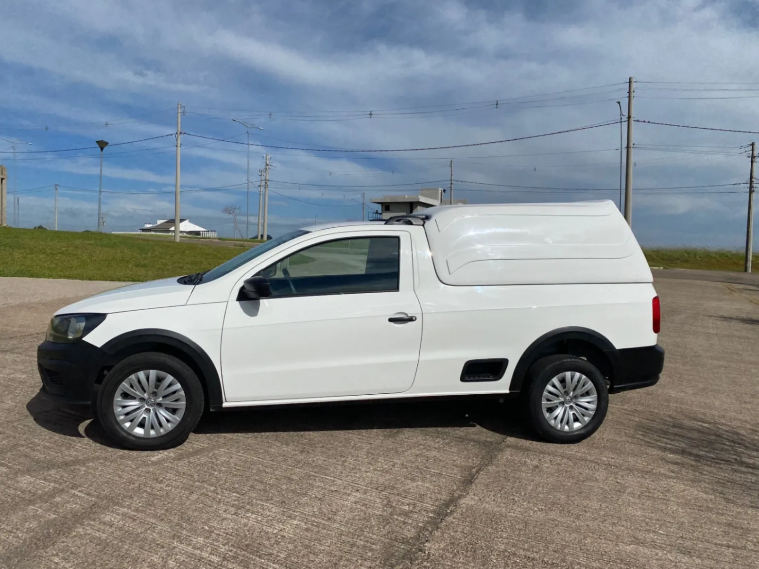 VOLKSWAGEN SAVEIRO ROBUST 1.6 TOTAL FLEX 16V CD 2023 - foto 9