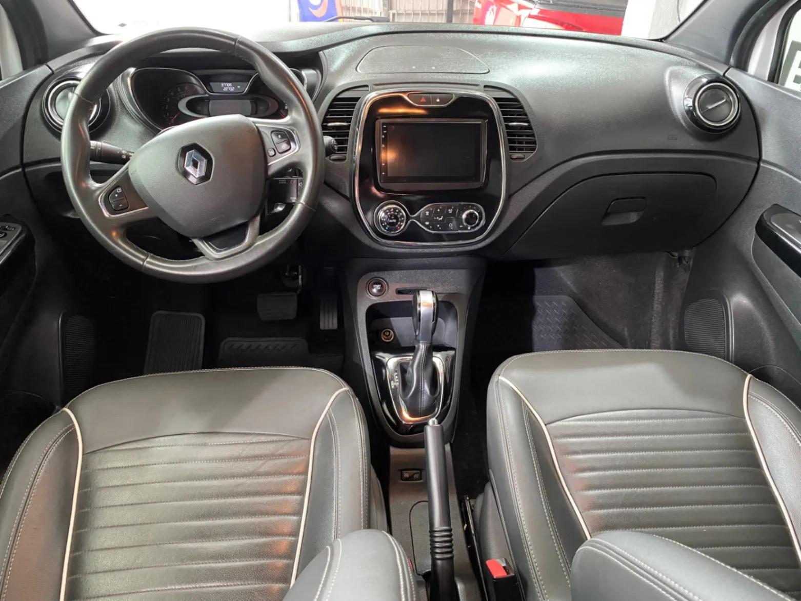 RENAULT CAPTUR INTENSE 2.0 16V FLEX 5P AUT. 2019 - foto 5