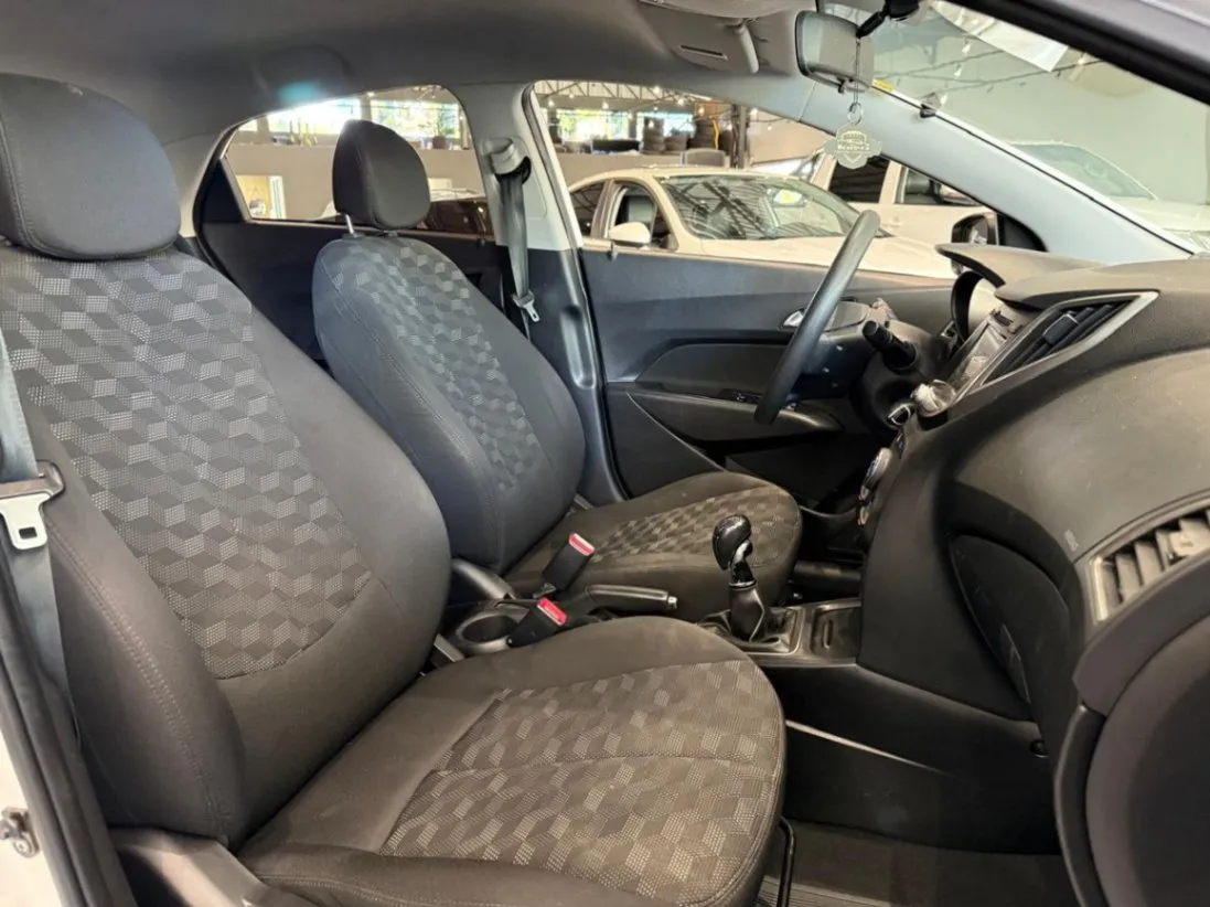 HYUNDAI HB20 C./C.PLUS/C.STYLE 1.6 FLEX 16V MEC. 2016 - foto 6
