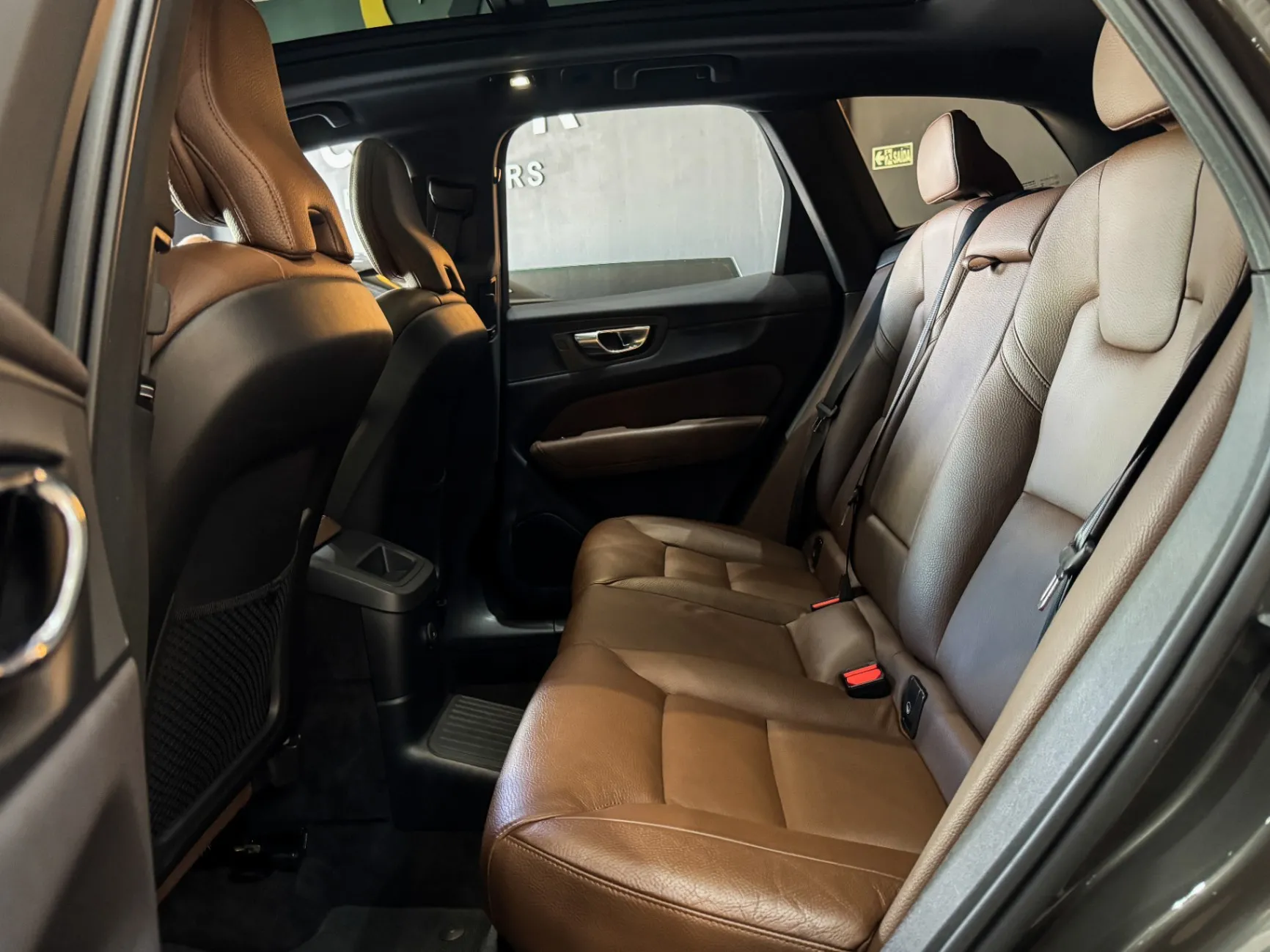 VOLVO XC 60 T-8 INSC. EXPRESS. 2.0 (HIBRIDO) 2021 - foto 7