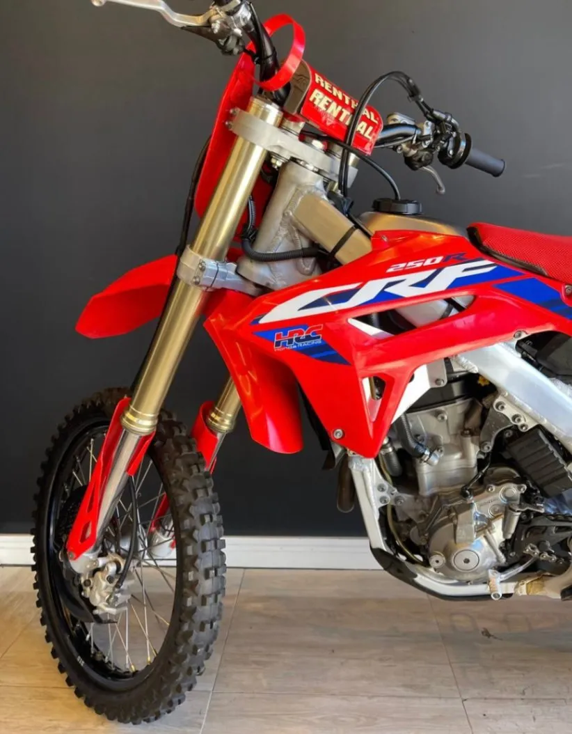 HONDA CRF 250 R ÚNICA 2022 - foto 8