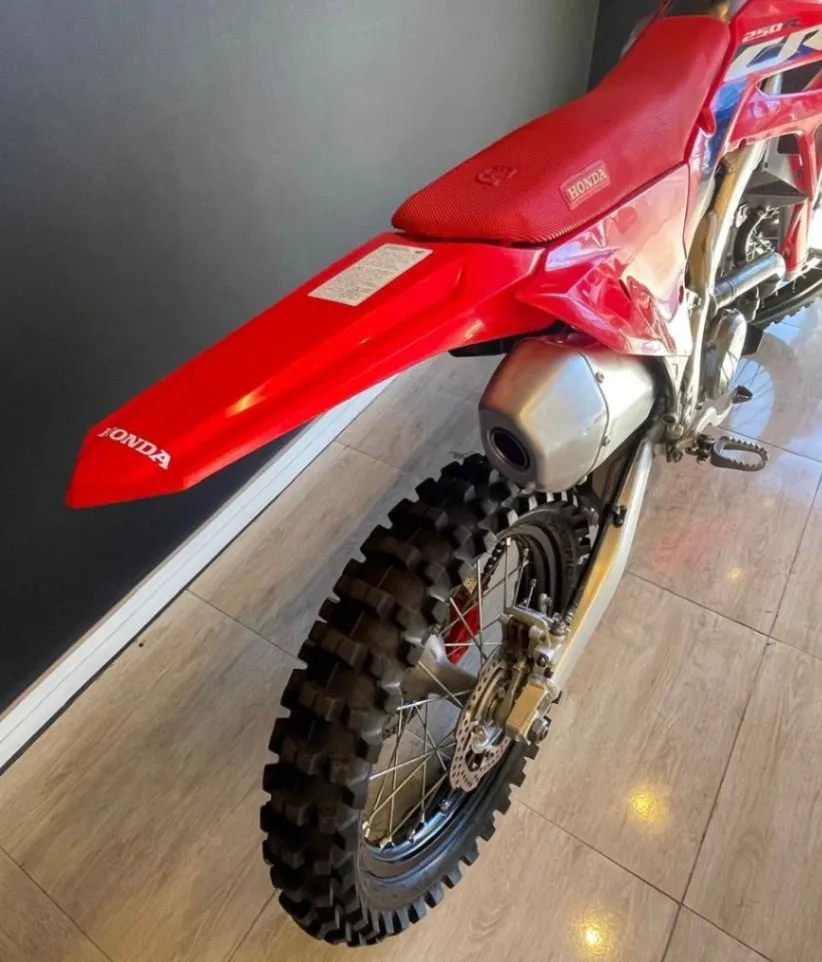 HONDA CRF 250 R ÚNICA 2022 - foto 5