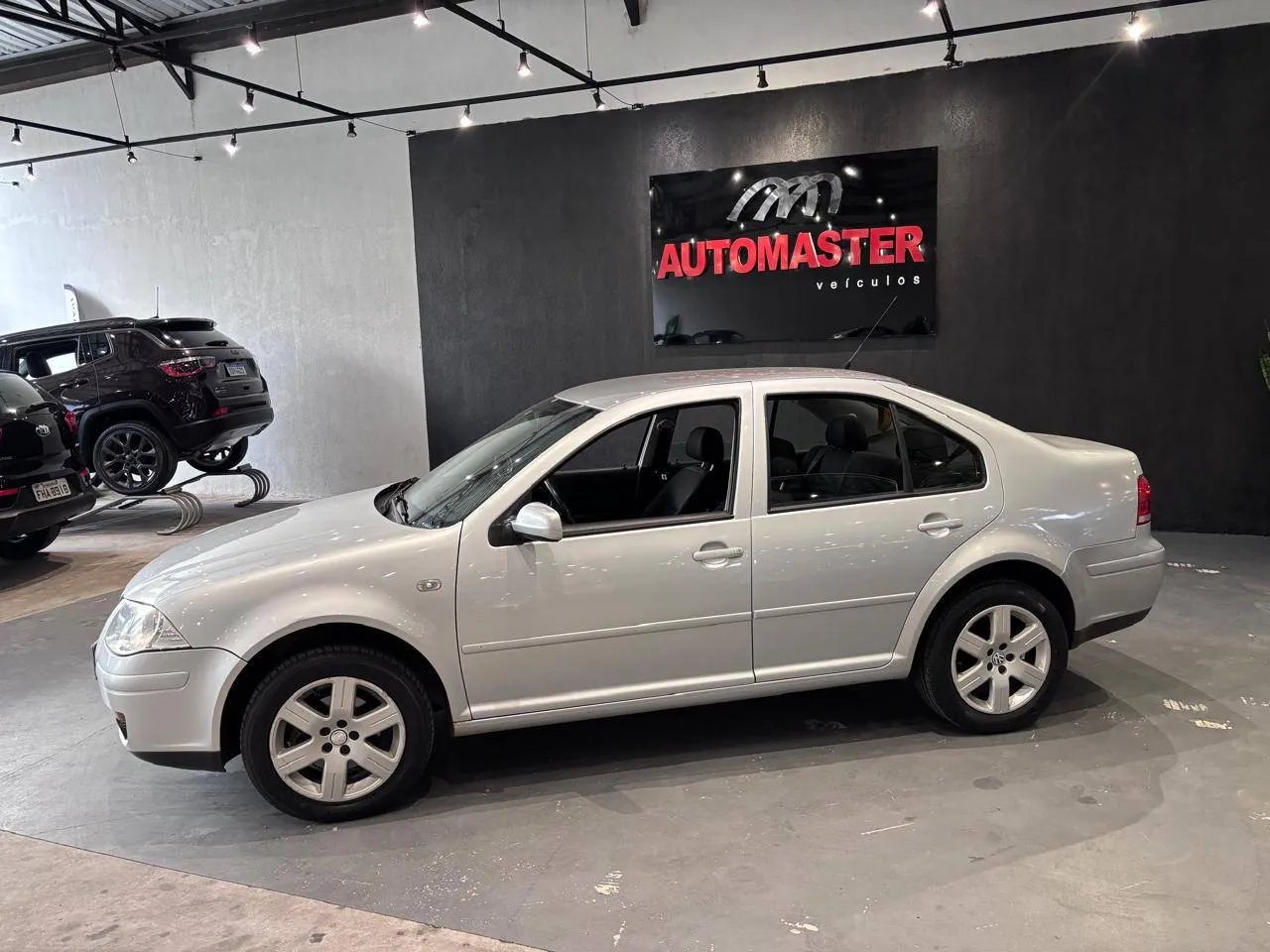VOLKSWAGEN BORA 2.0/ 2.0 FLEX 8V MEC. 2010 - foto 8