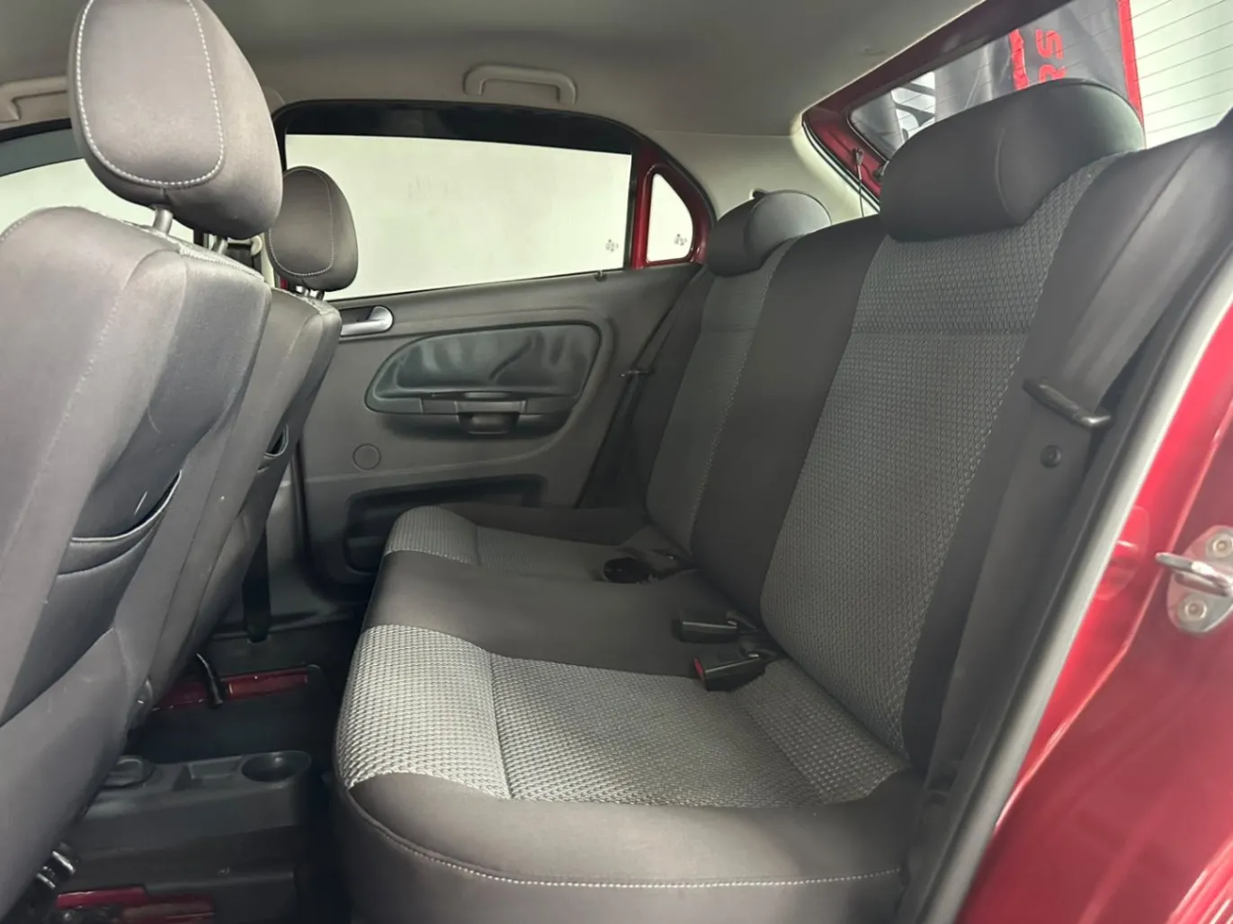 VOLKSWAGEN GOL (NOVO) 1.6 POWER/HIGHI T.FLEX 8V 4P 2011 - foto 7