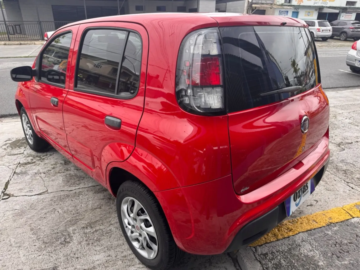 FIAT UNO ATTRACTIVE 1.0 FLEX 6V 5P 2017 - foto 4