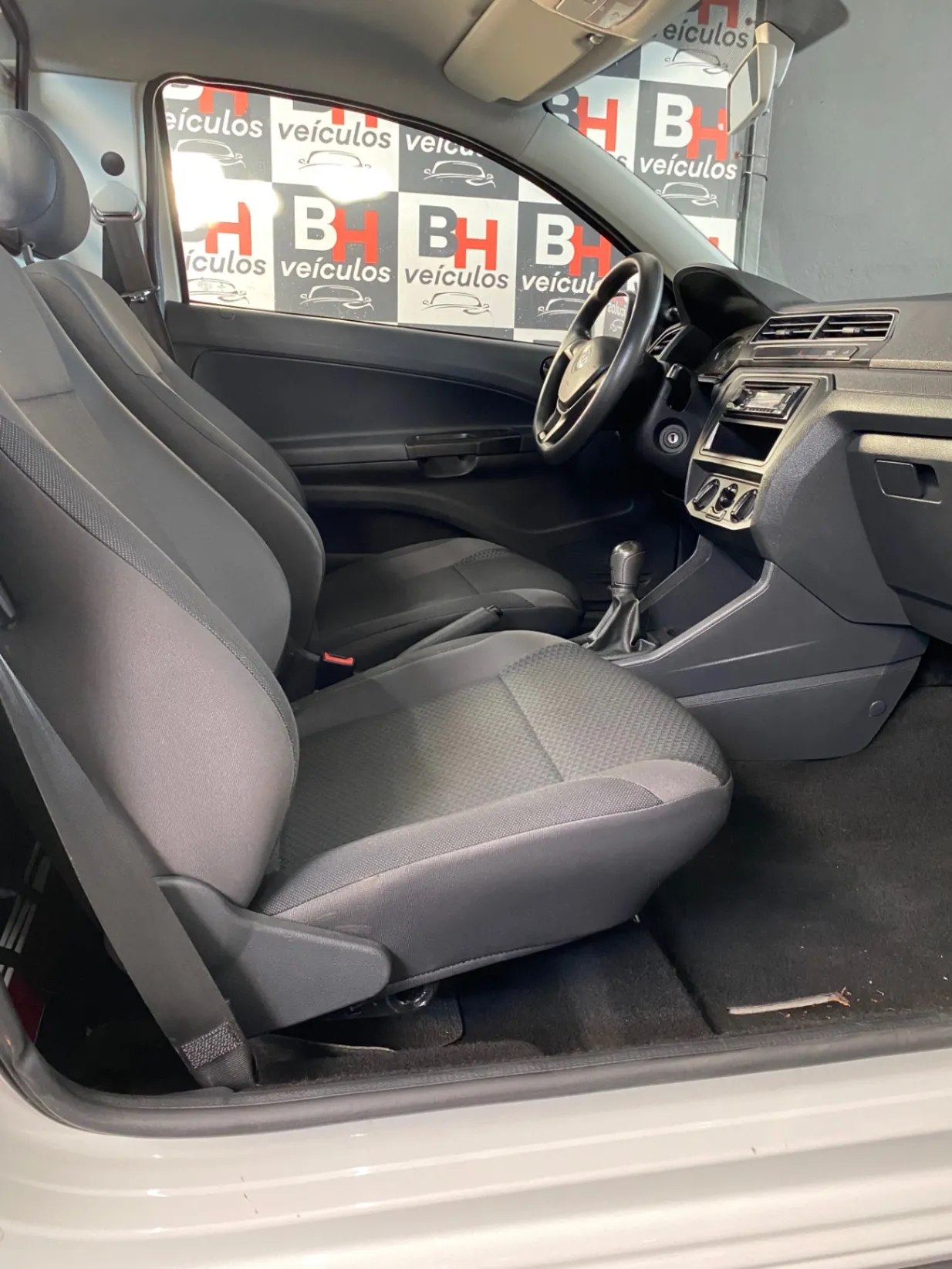 VOLKSWAGEN SAVEIRO ROBUST 1.6 TOTAL FLEX 16V 2023 - foto 12