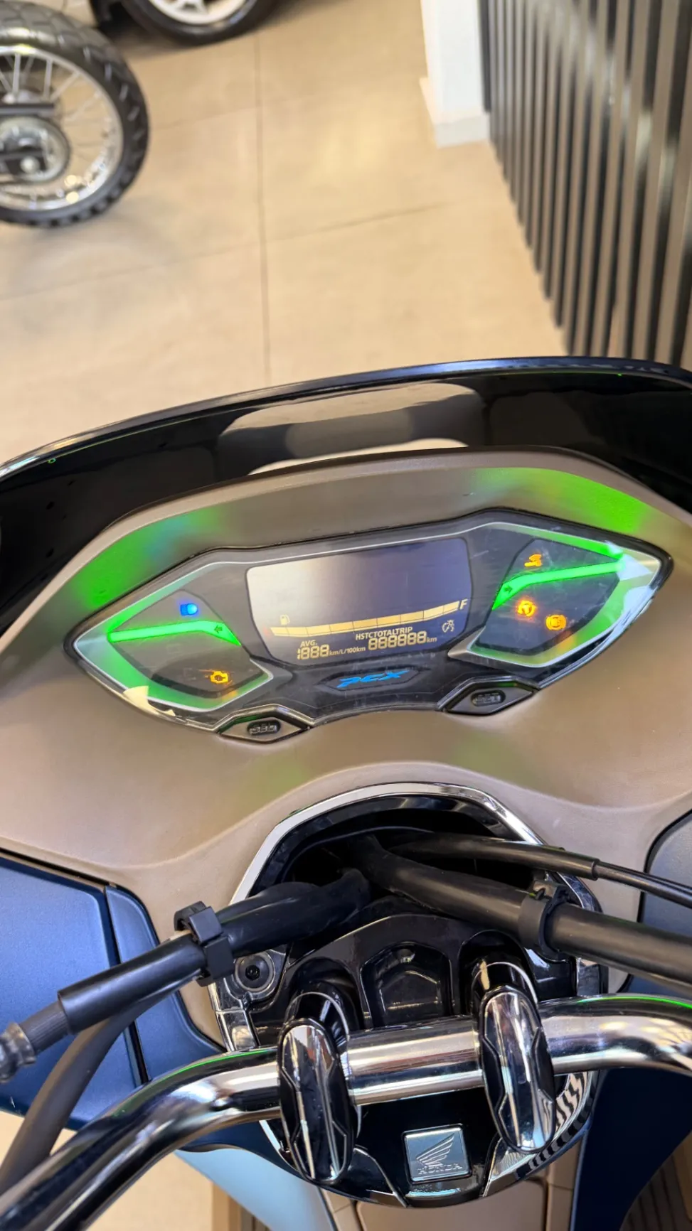 HONDA PCX 160 DLX 2023 - foto 8