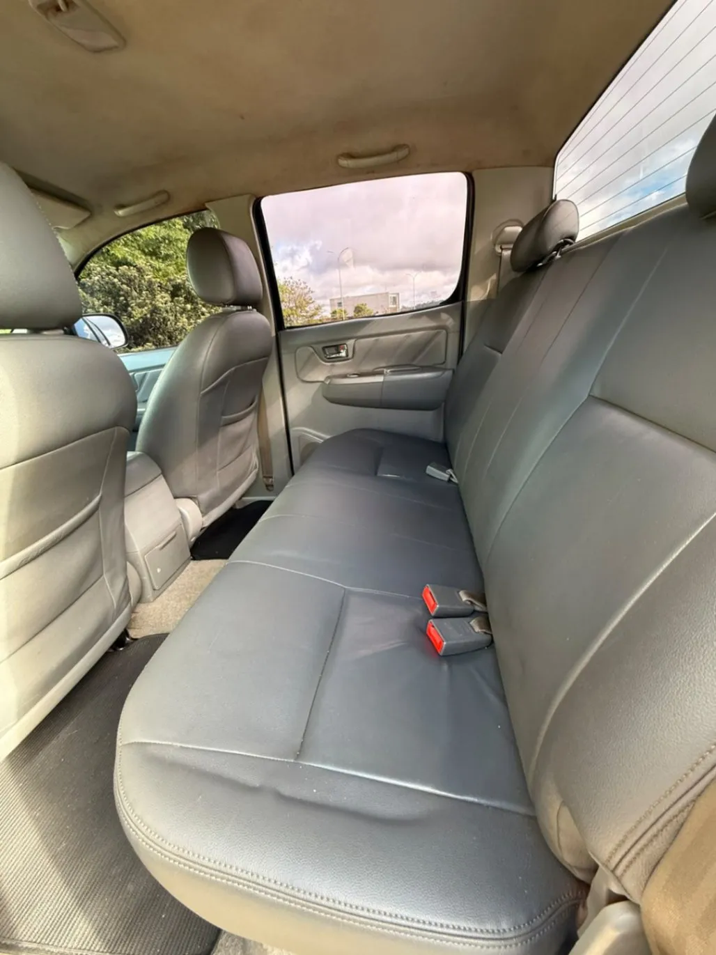 TOYOTA HILUX CD SRV D4-D 4X4 3.0 TDI DIES 2010 - foto 7