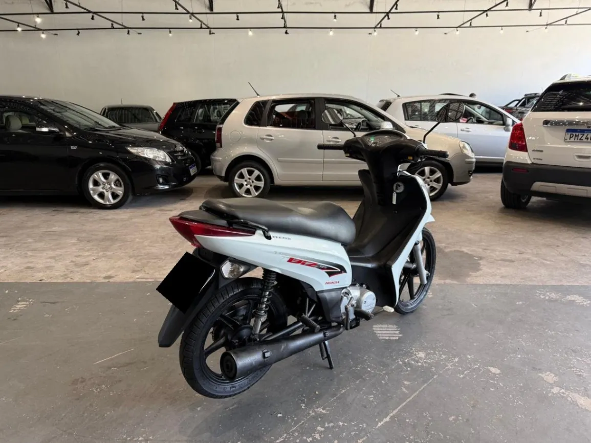 HONDA BIZ 125 EX/ 125 EX FLEX 2015 - foto 5