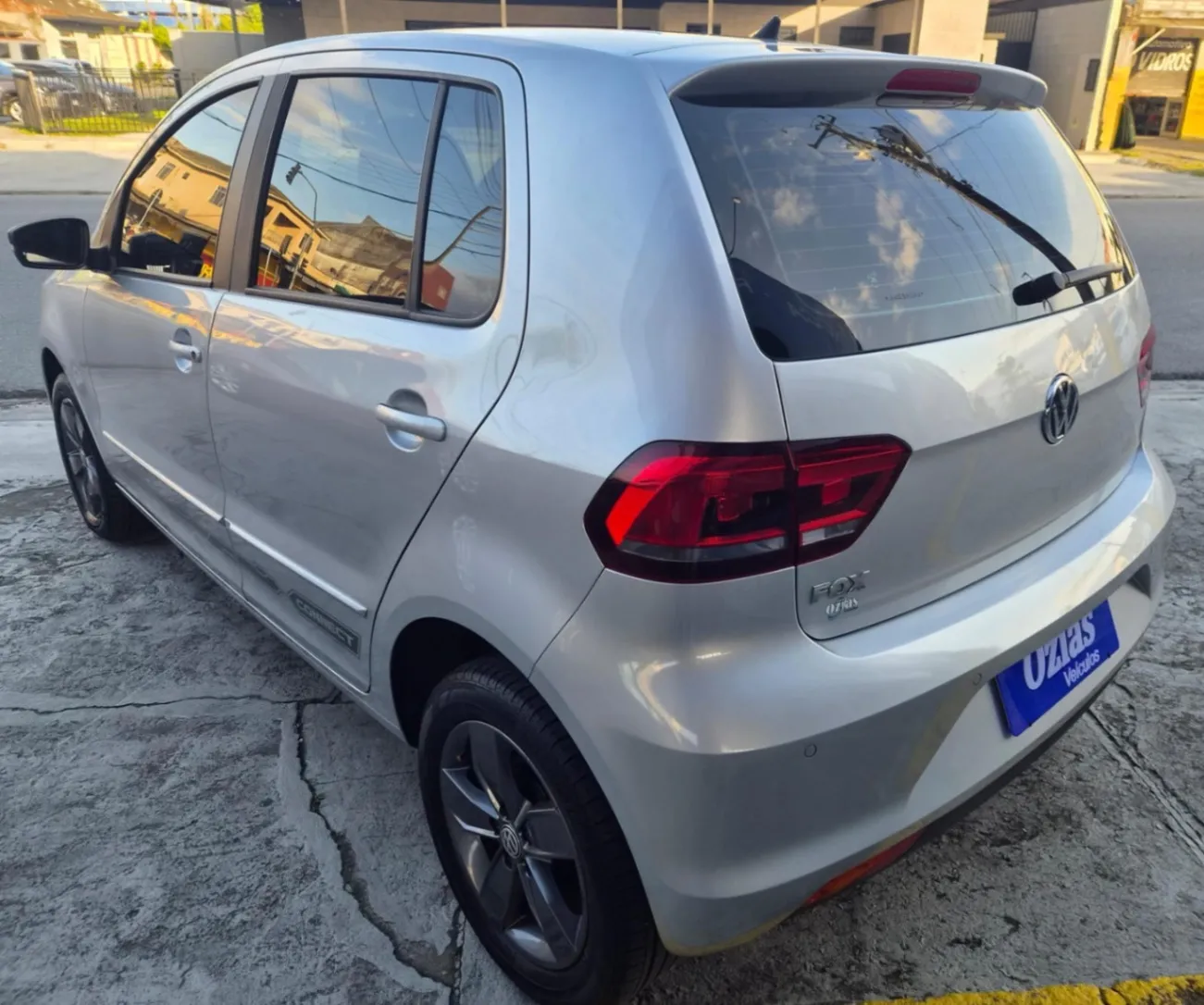 VOLKSWAGEN FOX CONNECT 1.6 FLEX 8V 5P 2017 - foto 2