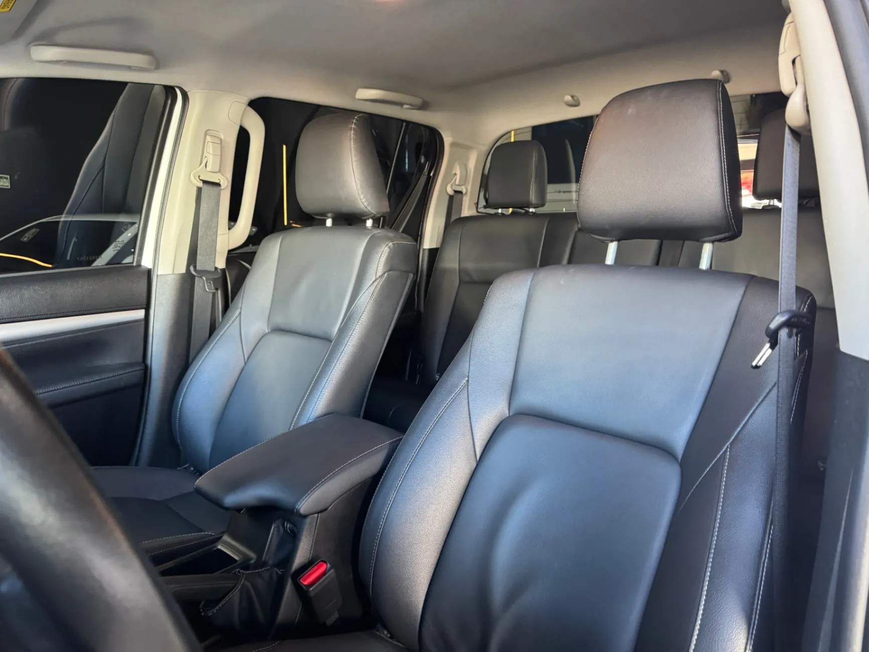TOYOTA HILUX CD SRV 4X4 2.8 TDI DIESEL AUT. 2024 - foto 4