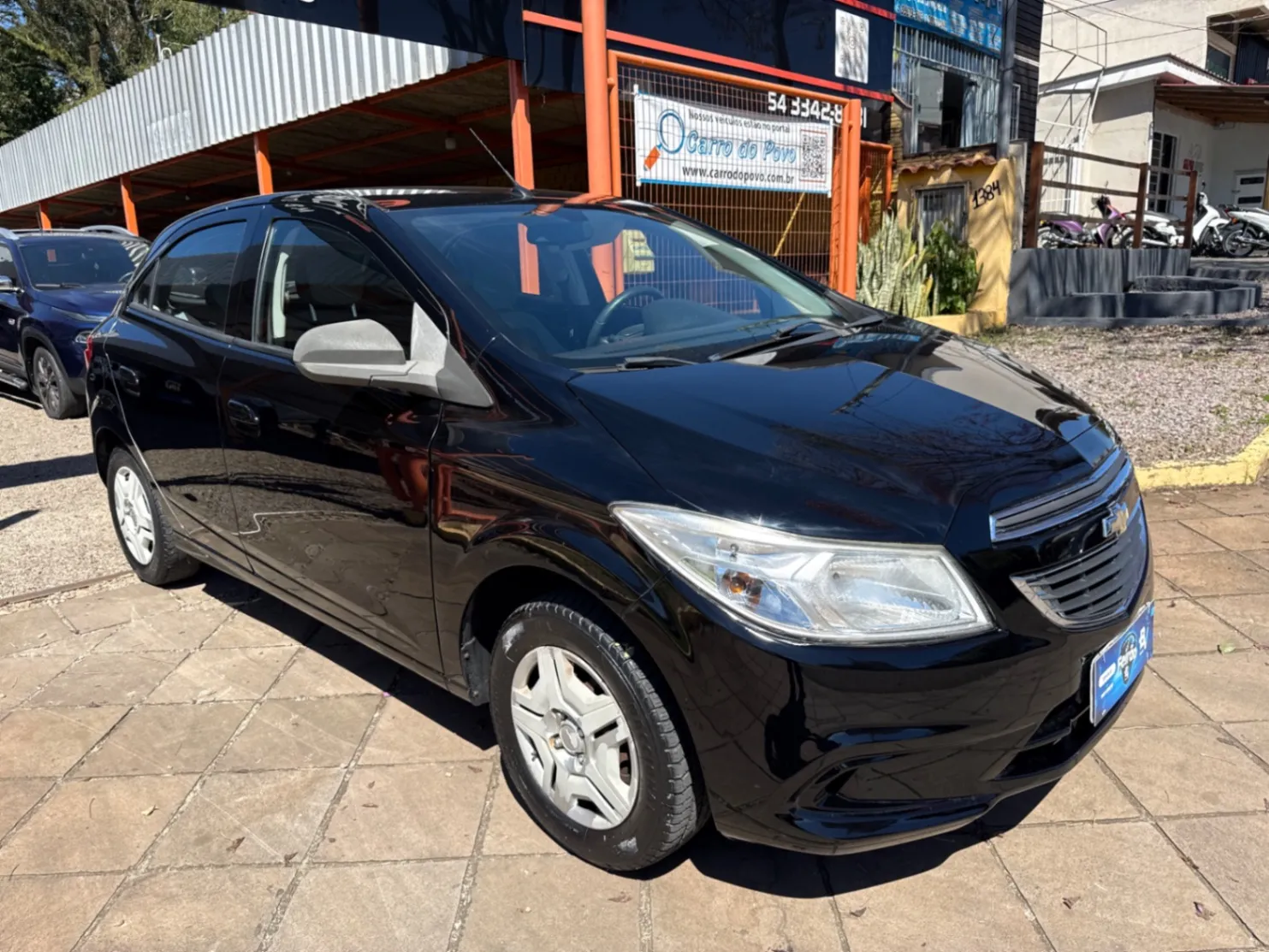 CHEVROLET ONIX HATCH LT 1.0 8V FLEXPOWER 5P MEC. 2014 - foto 2