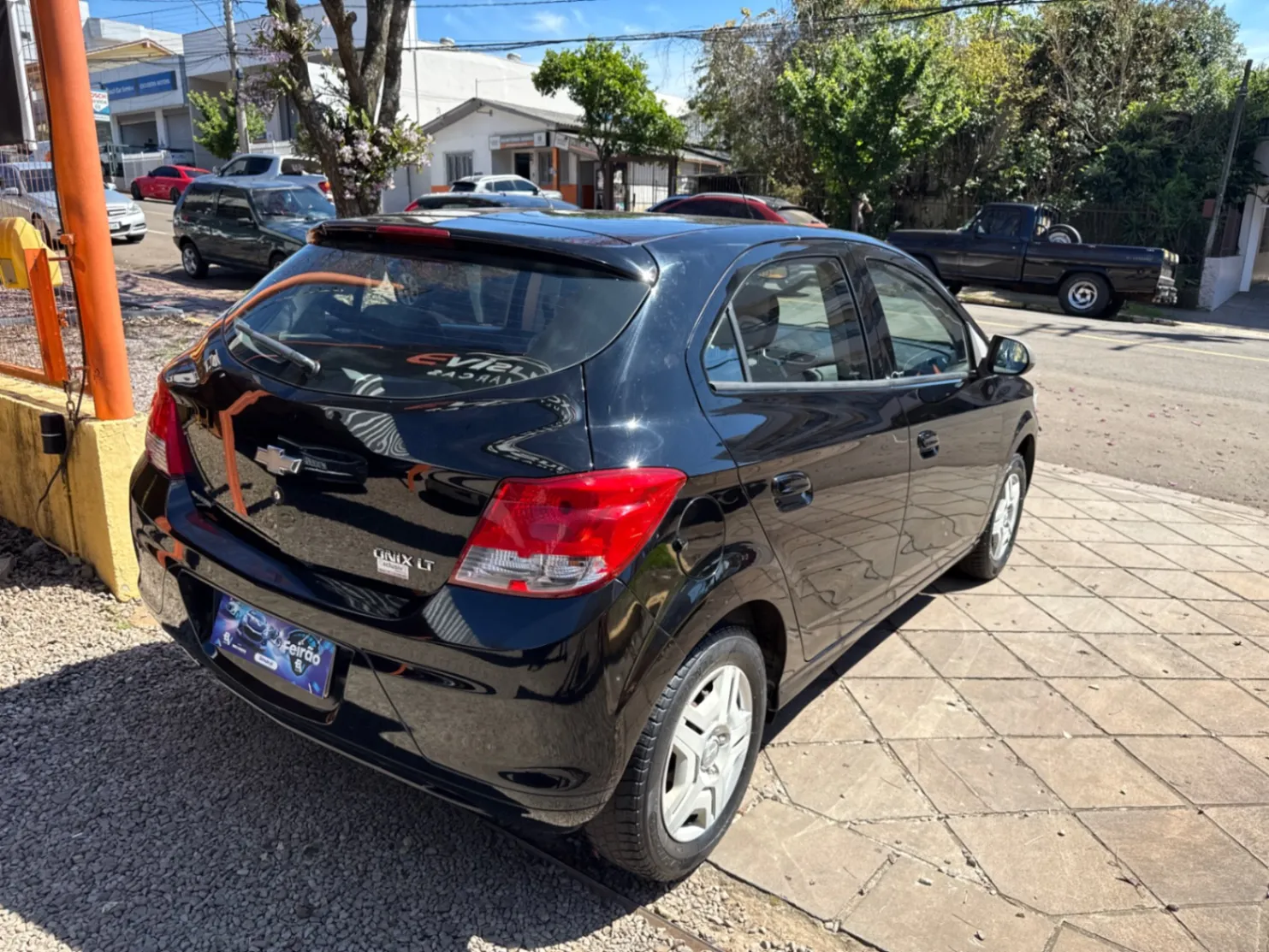 CHEVROLET ONIX HATCH LT 1.0 8V FLEXPOWER 5P MEC. 2014 - foto 5