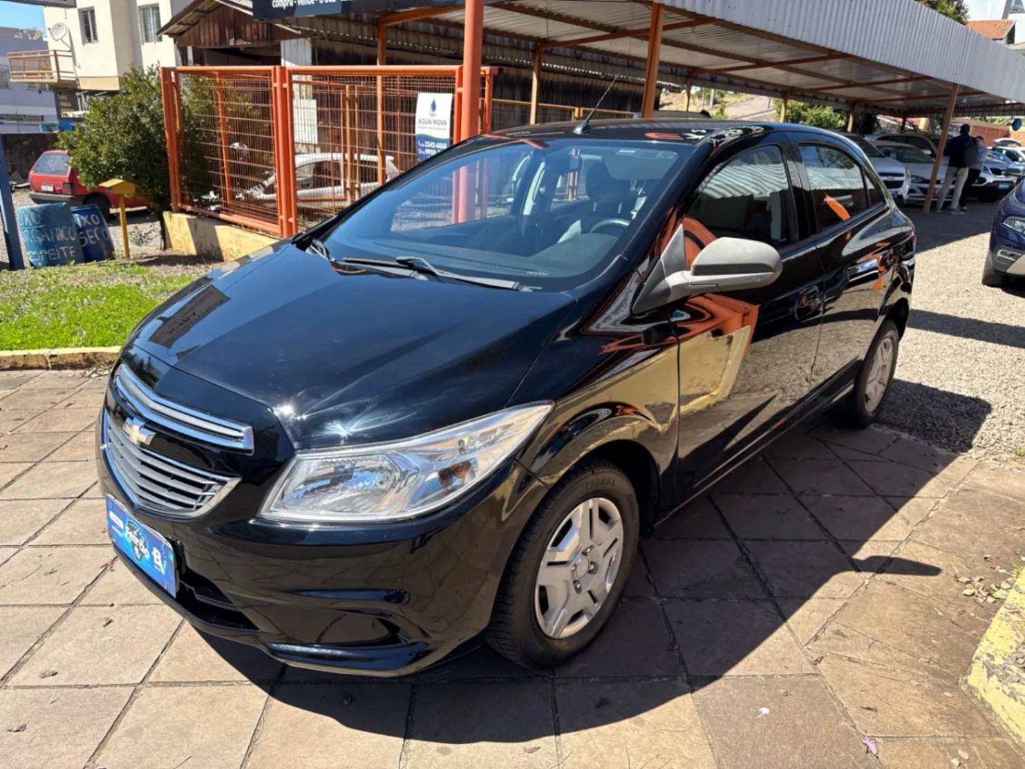 CHEVROLET ONIX HATCH LT 1.0 8V FLEXPOWER 5P MEC. 2014 - foto 3