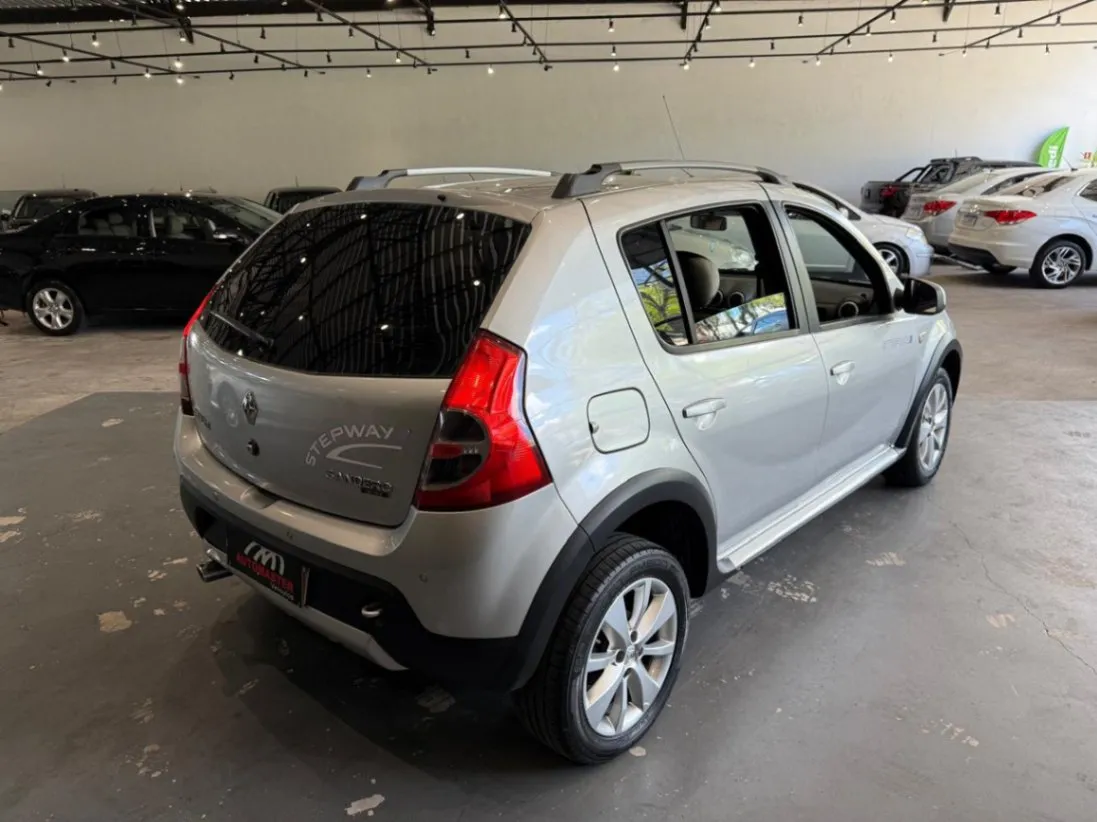 RENAULT SANDERO STEPWAY HI-FLEX 1.6 16V 5P 2010 - foto 9