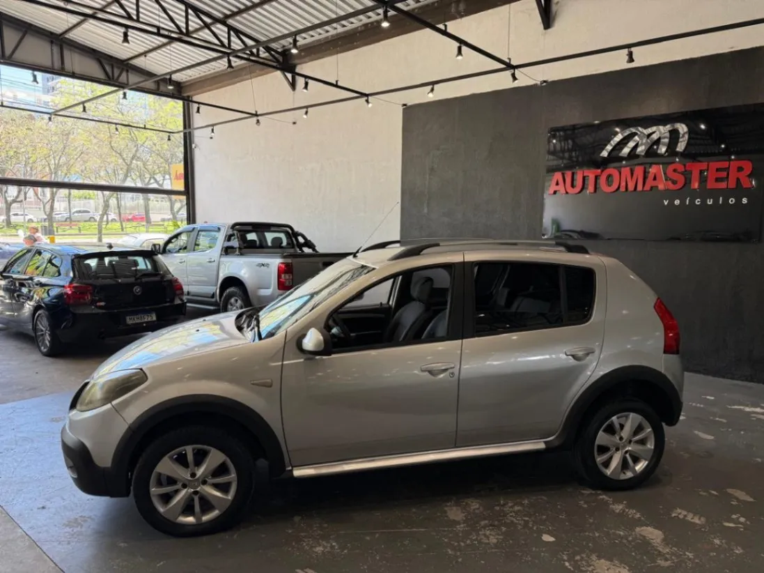 RENAULT SANDERO STEPWAY HI-FLEX 1.6 16V 5P 2010 - foto 7